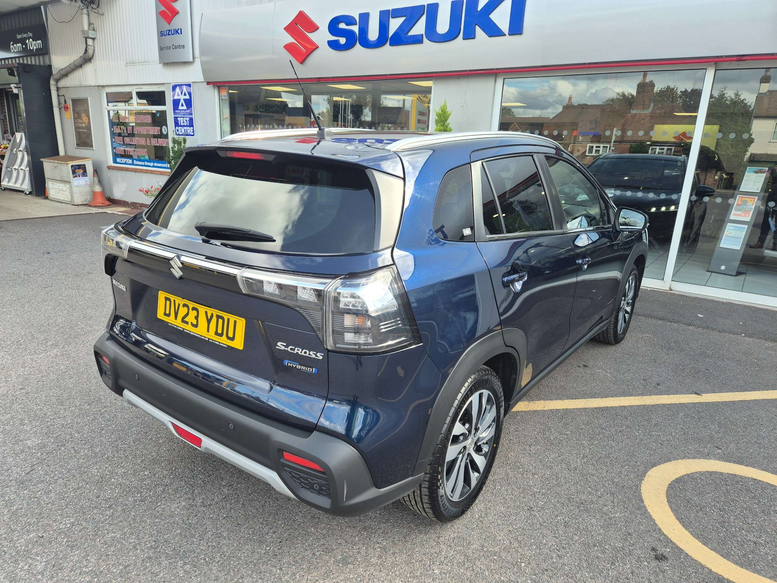 2023 SUZUKI SX4 2023 SUZUKI SX4