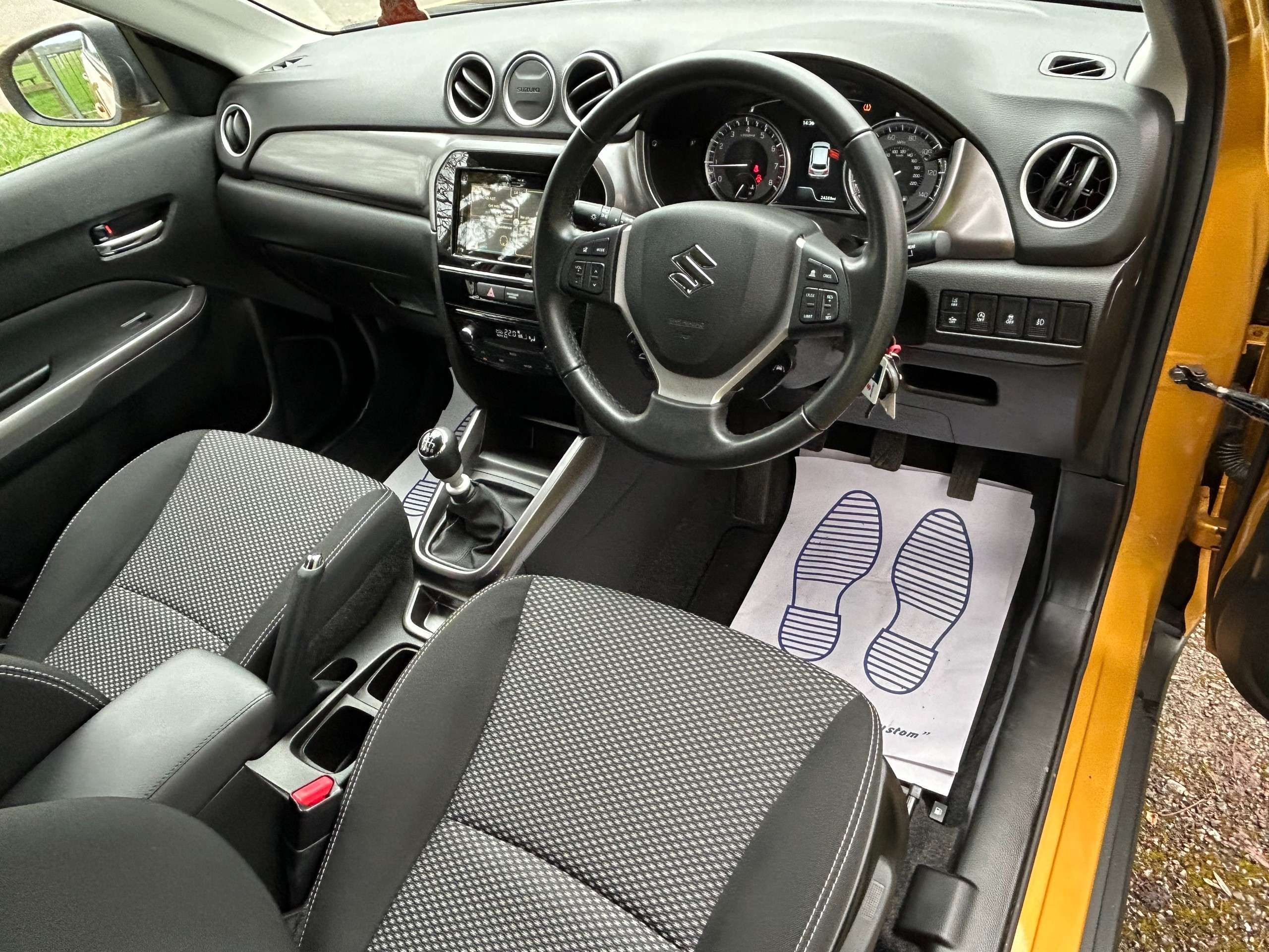 A 2021 SUZUKI VITARA 1.4 Boosterjet MHEV SZ-T SUV 5dr Petrol Hybrid Manual Euro 6 (s/s) (129 ps) A 2021 SUZUKI VITARA 1.4 Boosterjet MHEV SZ-T SUV 5dr Petrol Hybrid Manual Euro 6 (s/s) (129 ps)