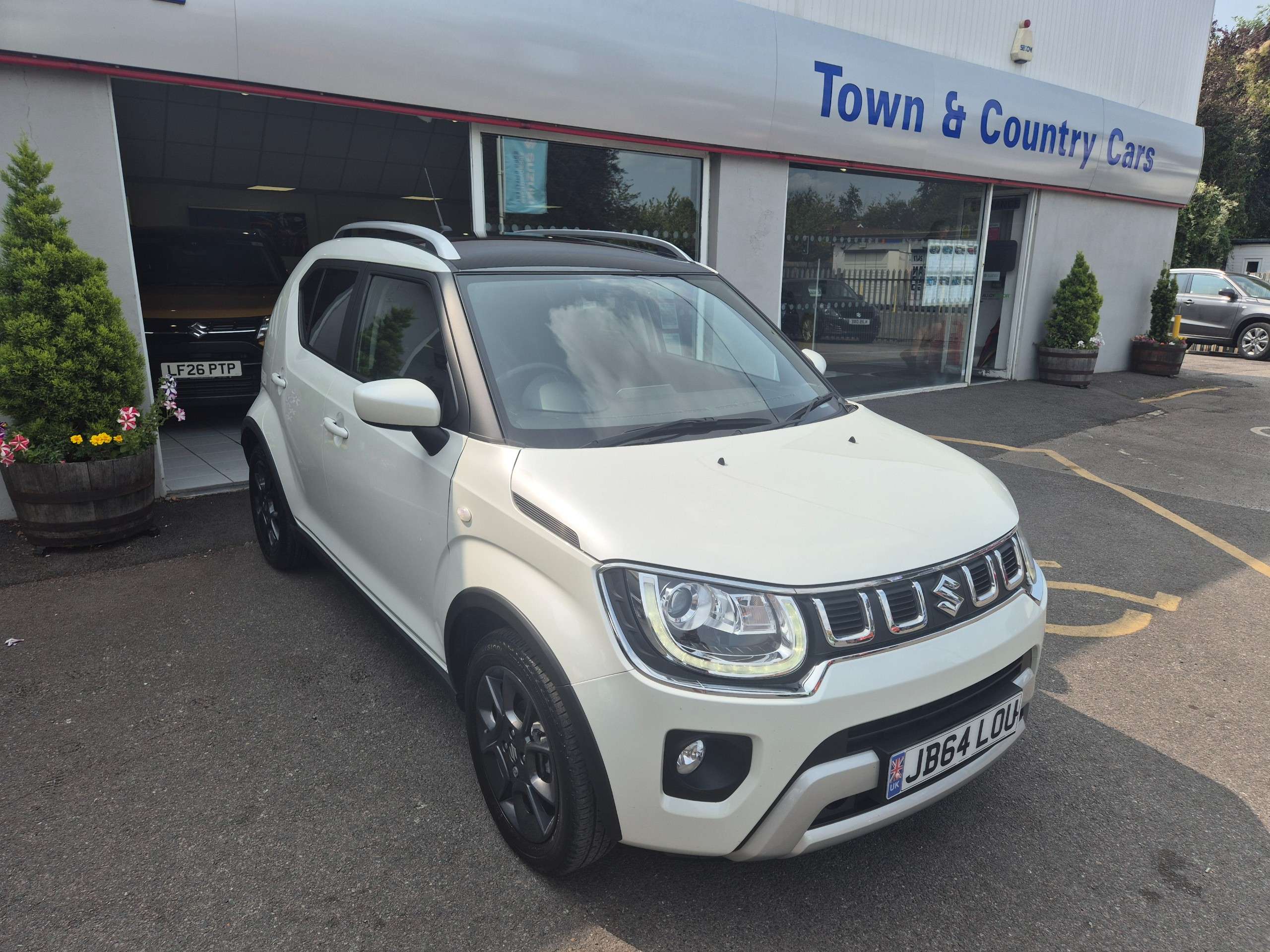 A 2023 SUZUKI IGNIS 1.2 Dualjet MHEV SZ-T Hatchback 5dr Petrol Hybrid CVT Euro 6 (s/s) (83 ps) A 2023 SUZUKI IGNIS 1.2 Dualjet MHEV SZ-T Hatchback 5dr Petrol Hybrid CVT Euro 6 (s/s) (83 ps)