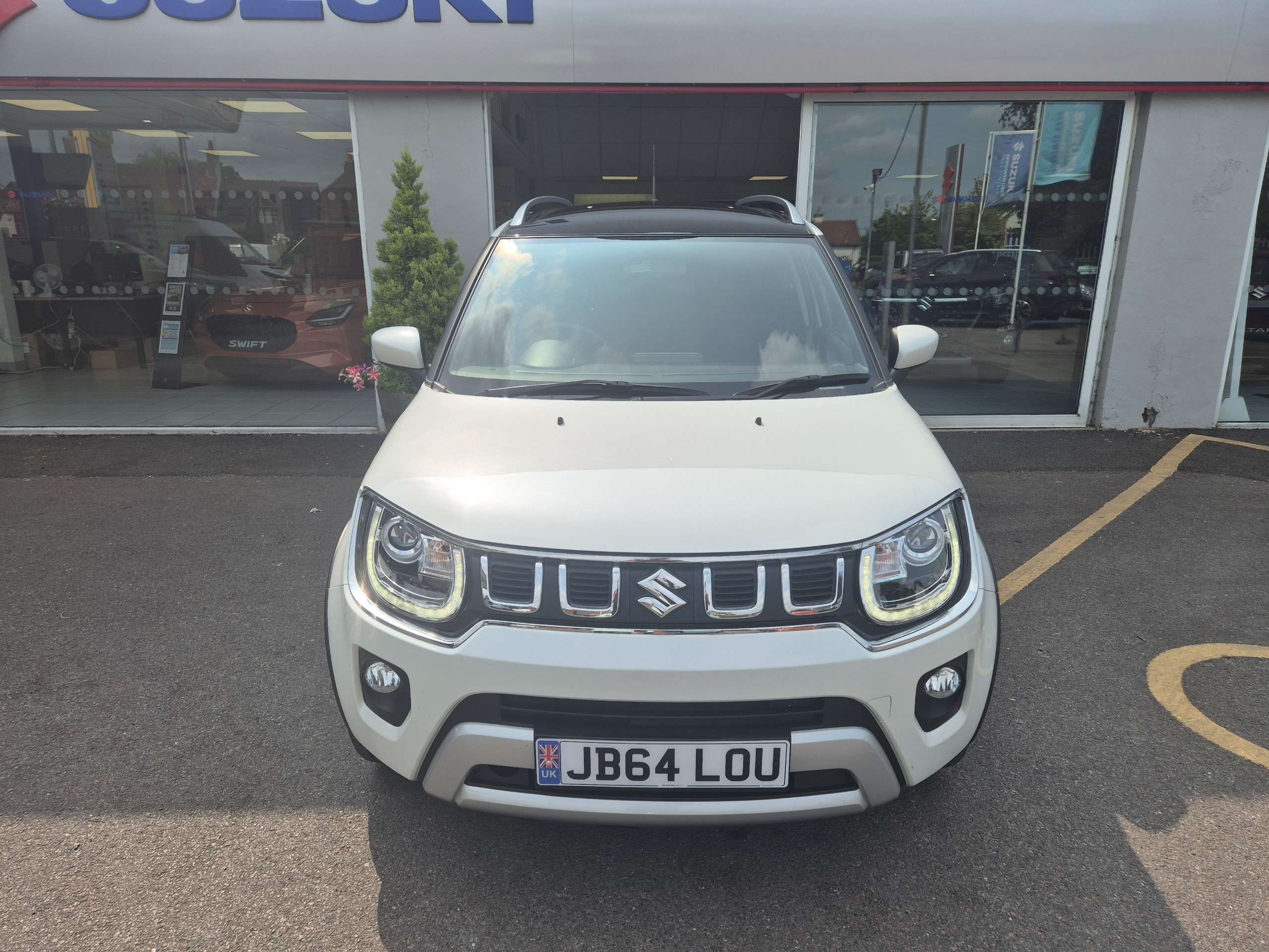 A 2023 SUZUKI IGNIS 1.2 Dualjet MHEV SZ-T Hatchback 5dr Petrol Hybrid CVT Euro 6 (s/s) (83 ps) A 2023 SUZUKI IGNIS 1.2 Dualjet MHEV SZ-T Hatchback 5dr Petrol Hybrid CVT Euro 6 (s/s) (83 ps)