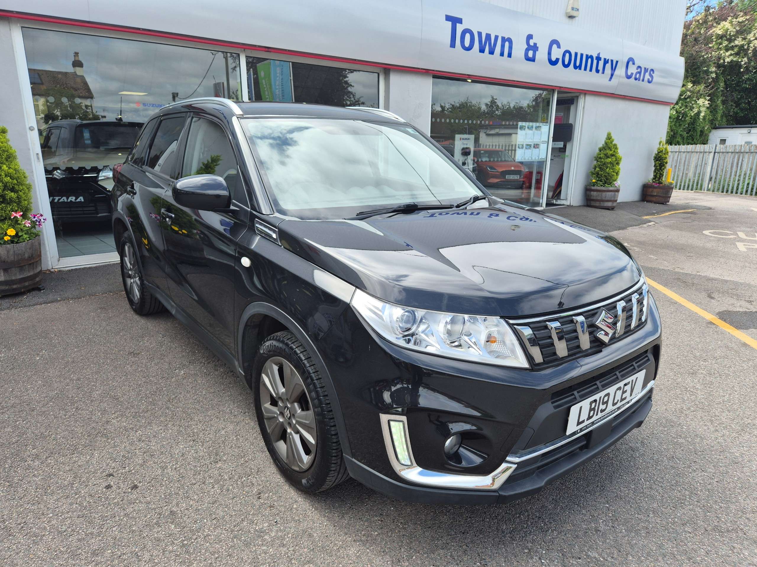 A 2019 SUZUKI VITARA 1.0 Boosterjet SZ-T SUV 5dr Petrol Auto Euro 6 (s/s) (111 ps) A 2019 SUZUKI VITARA 1.0 Boosterjet SZ-T SUV 5dr Petrol Auto Euro 6 (s/s) (111 ps)