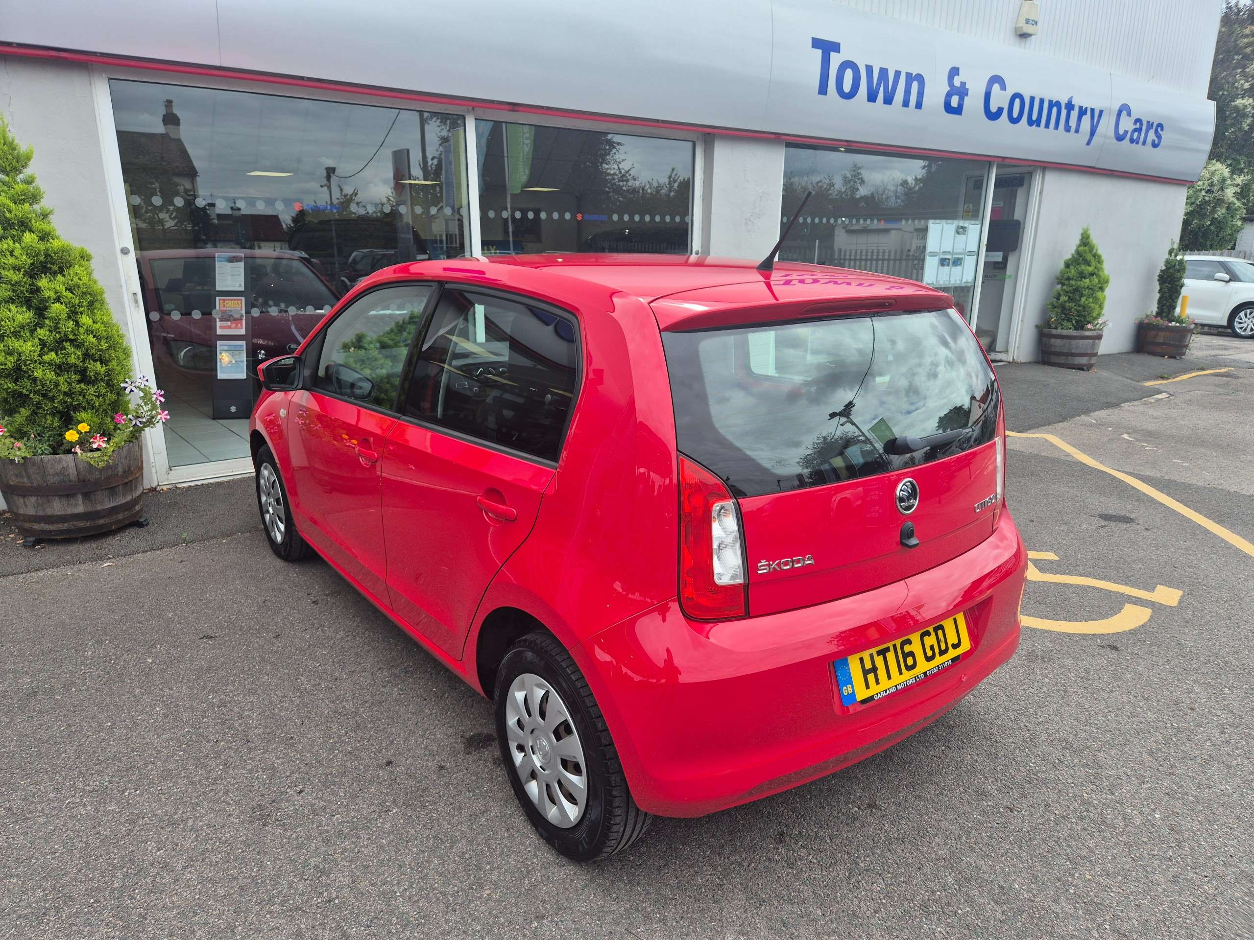 A 2016 SKODA CITIGO 1.0 MPI SE Hatchback 5dr Petrol Manual Euro 6 (60 ps) A 2016 SKODA CITIGO 1.0 MPI SE Hatchback 5dr Petrol Manual Euro 6 (60 ps)