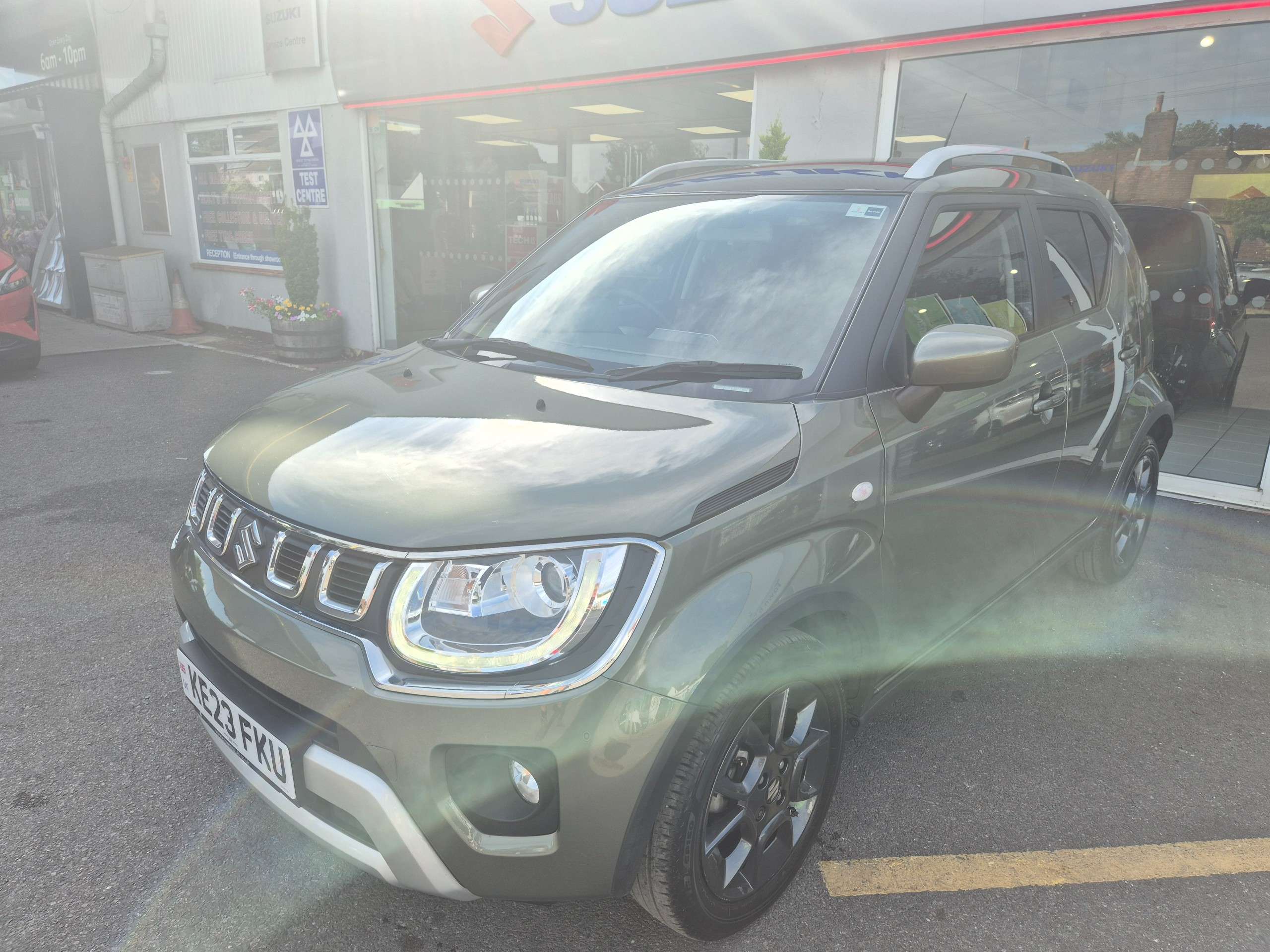 A 2023 SUZUKI IGNIS 1.2 Dualjet MHEV SZ-T Hatchback 5dr Petrol Hybrid CVT Euro 6 (s/s) (83 ps) A 2023 SUZUKI IGNIS 1.2 Dualjet MHEV SZ-T Hatchback 5dr Petrol Hybrid CVT Euro 6 (s/s) (83 ps)