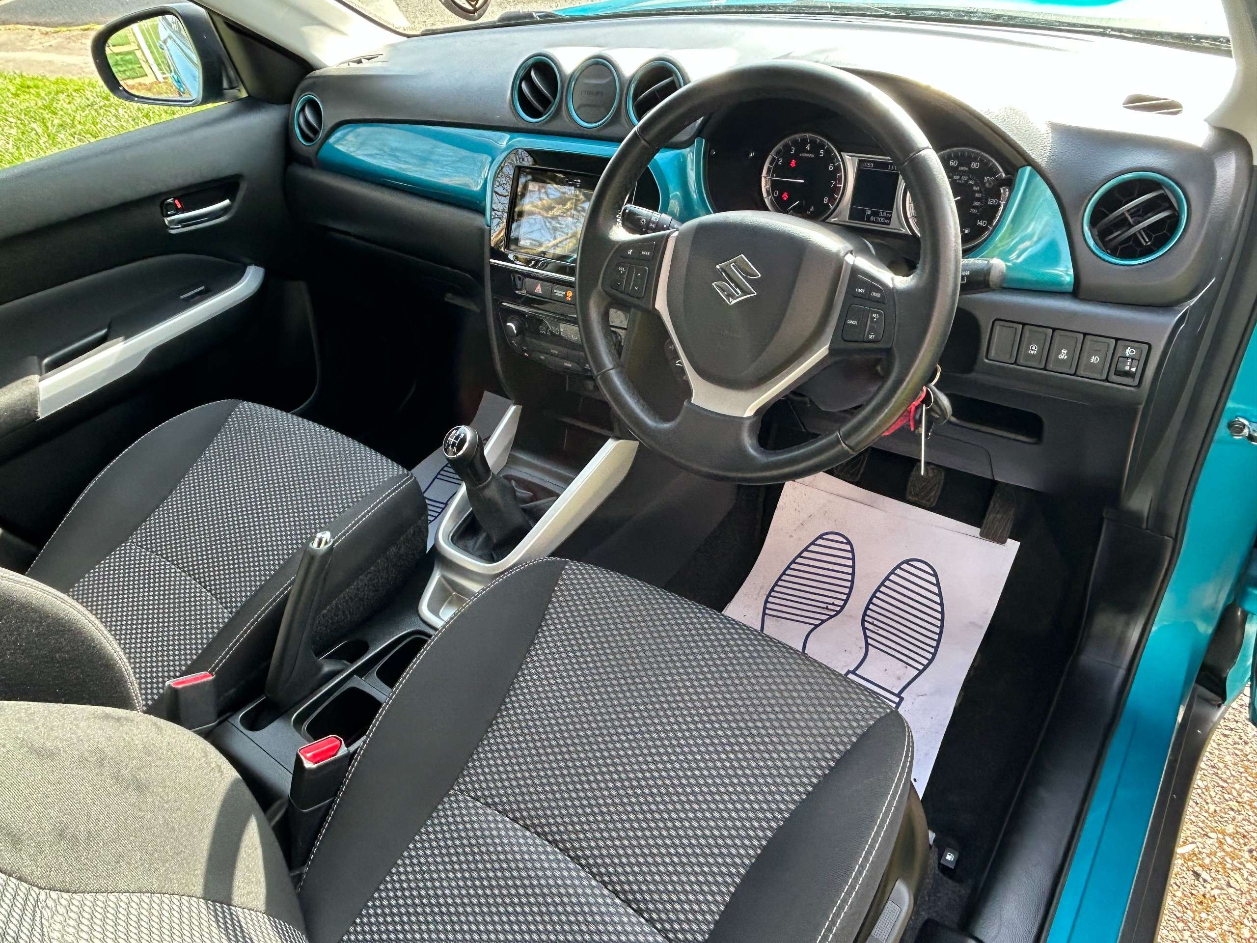 A 2016 SUZUKI VITARA 1.6 SZ-T SUV 5dr Petrol Manual Euro 6 (s/s) (120 ps) A 2016 SUZUKI VITARA 1.6 SZ-T SUV 5dr Petrol Manual Euro 6 (s/s) (120 ps)