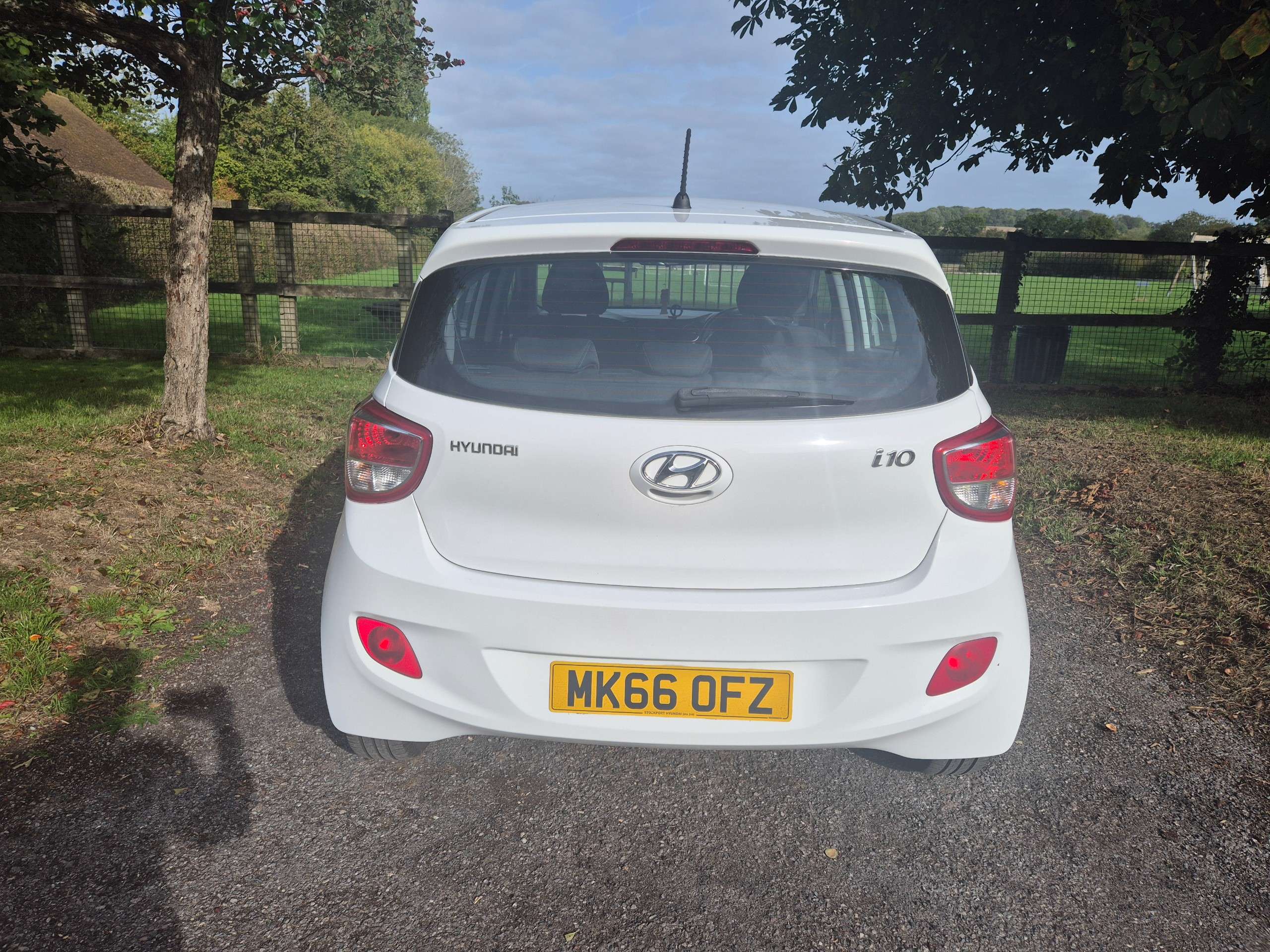 2016 HYUNDAI I10 2016 HYUNDAI I10