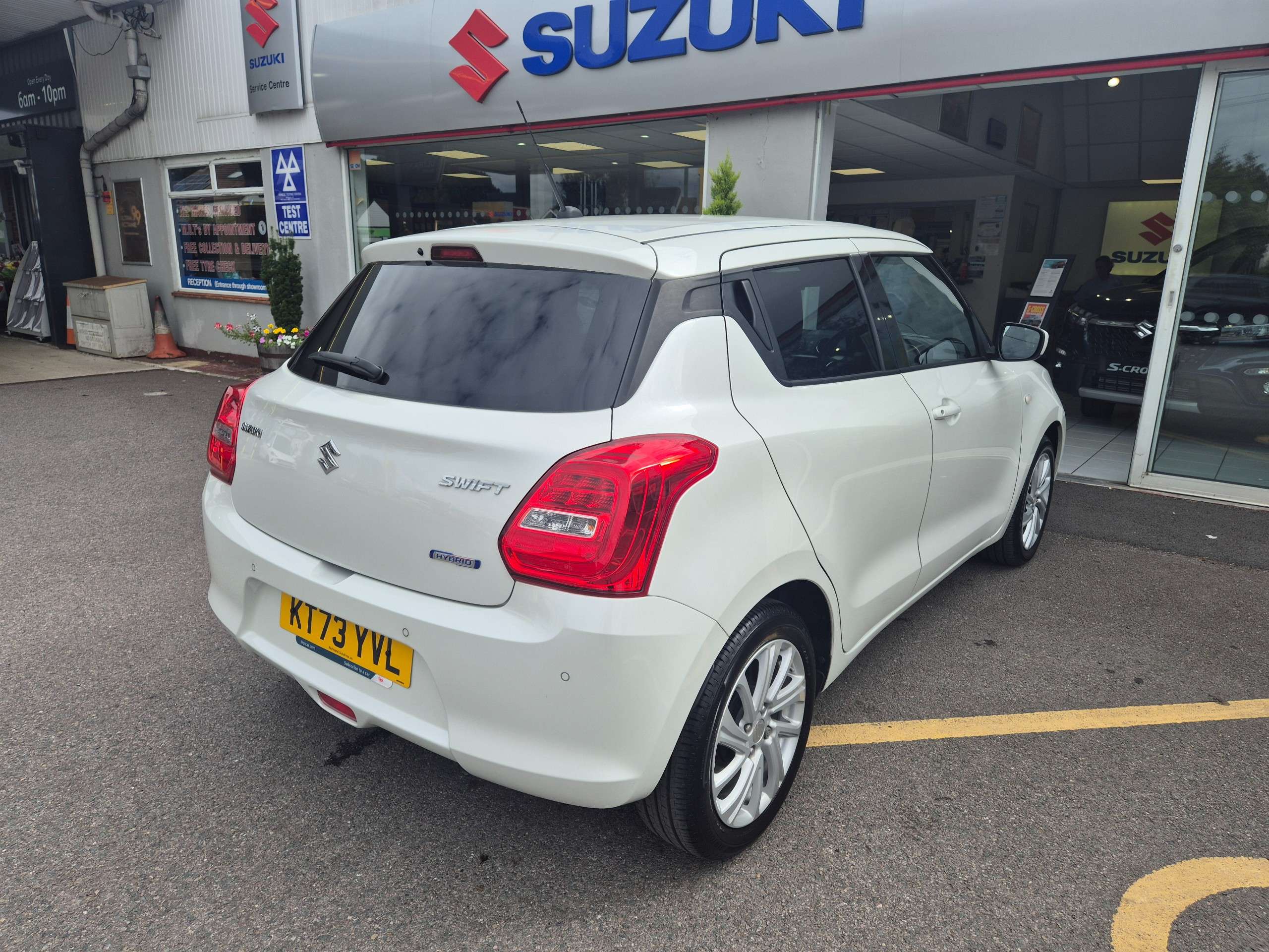 2023 SUZUKI SWIFT 2023 SUZUKI SWIFT