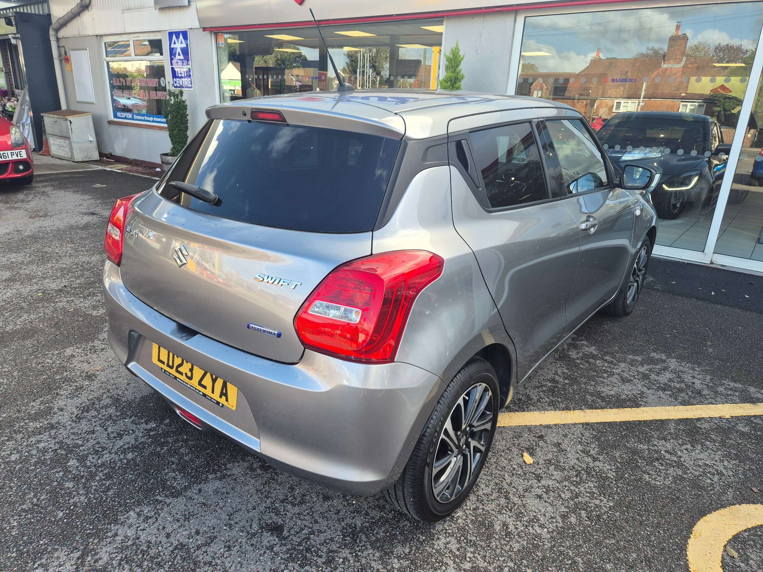 2023 SUZUKI SWIFT 2023 SUZUKI SWIFT