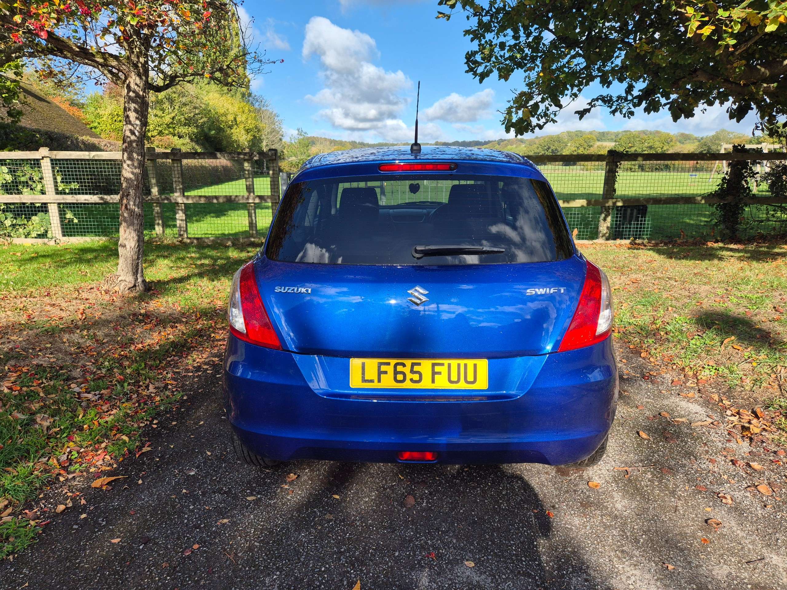 2015 SUZUKI SWIFT 2015 SUZUKI SWIFT