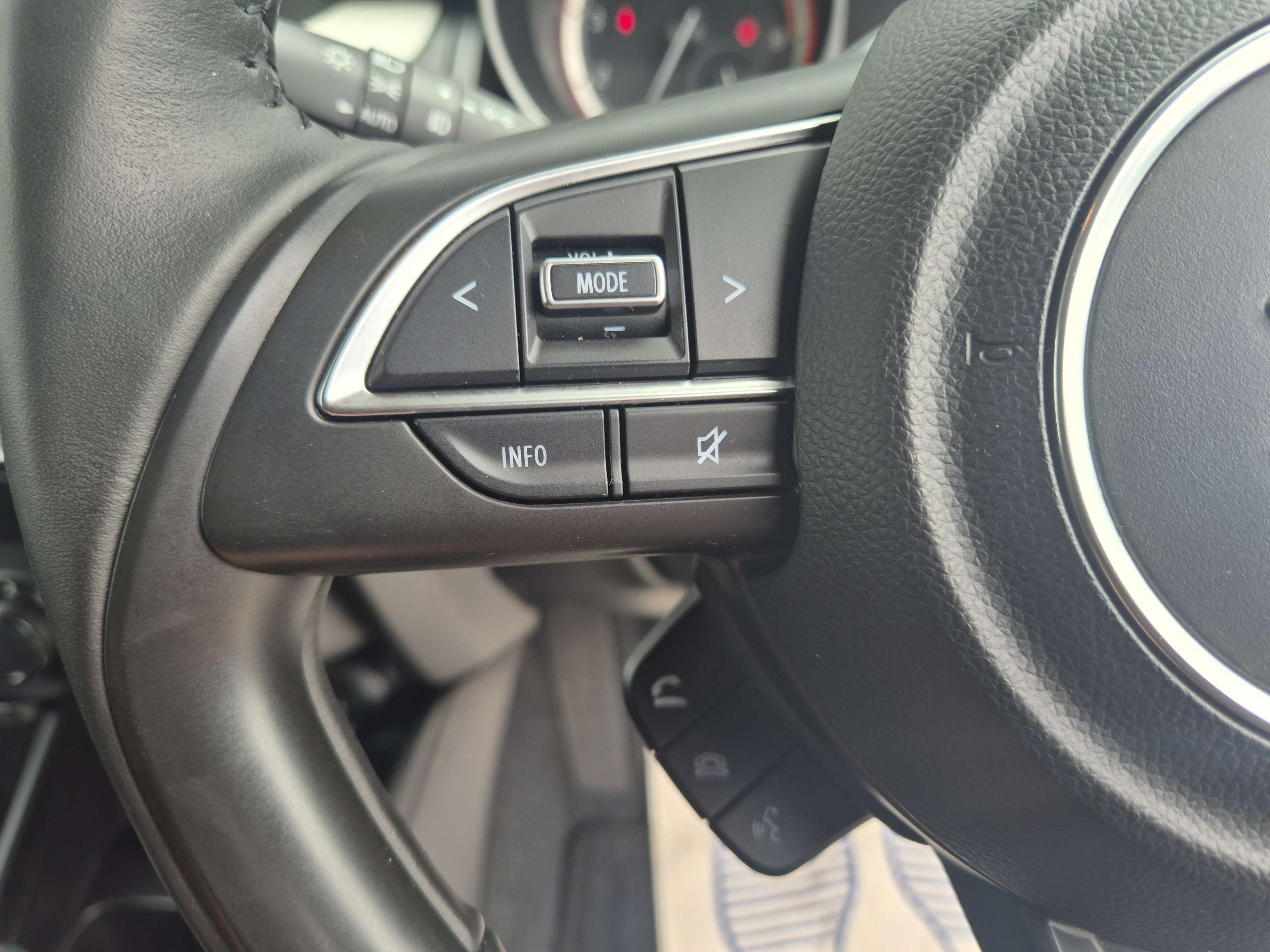 2023 SUZUKI SWIFT 2023 SUZUKI SWIFT