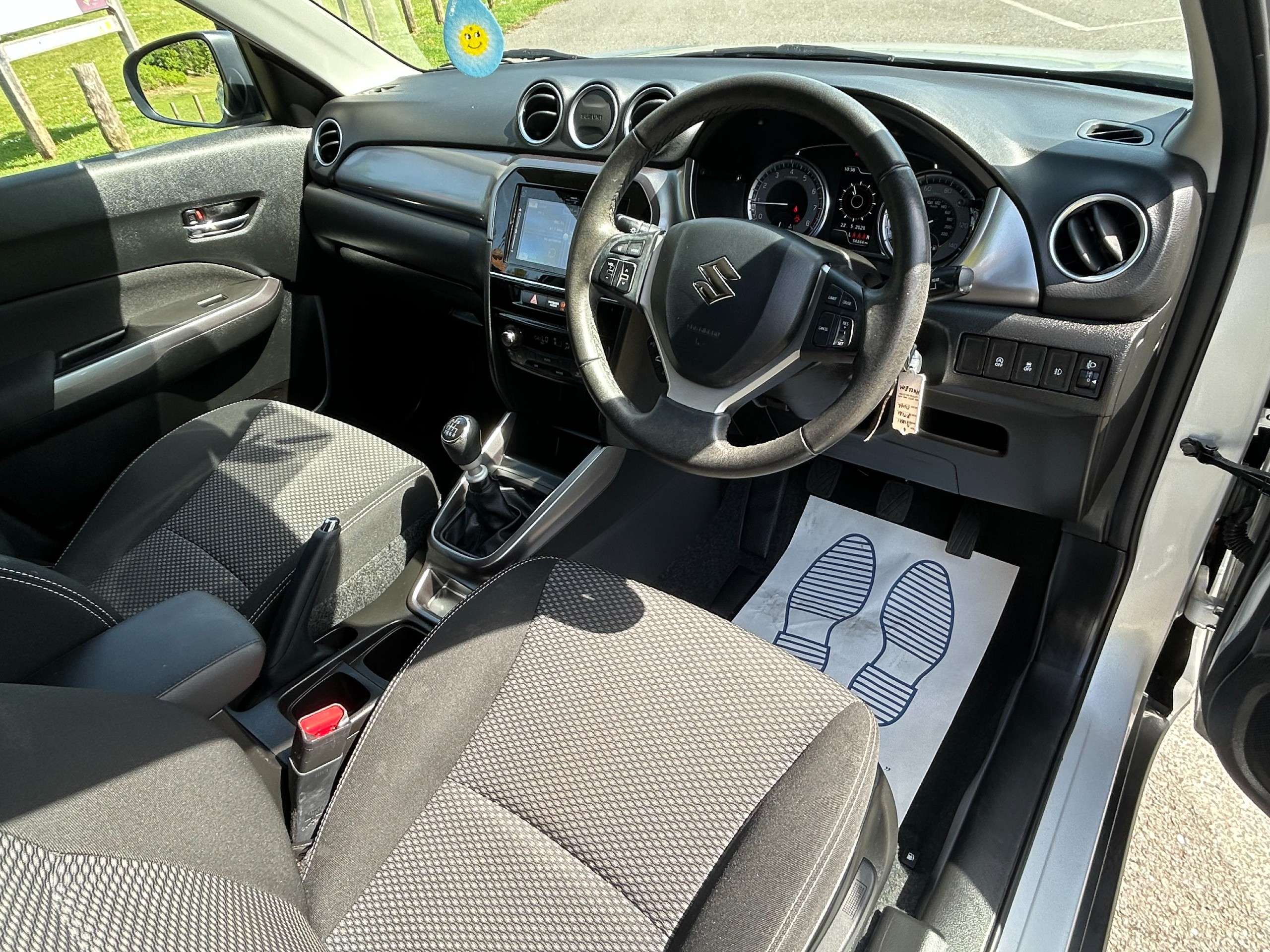 A 2020 SUZUKI VITARA 1.4 Boosterjet SZ-T SUV 5dr Petrol Manual Euro 6 (s/s) (140 ps) A 2020 SUZUKI VITARA 1.4 Boosterjet SZ-T SUV 5dr Petrol Manual Euro 6 (s/s) (140 ps)