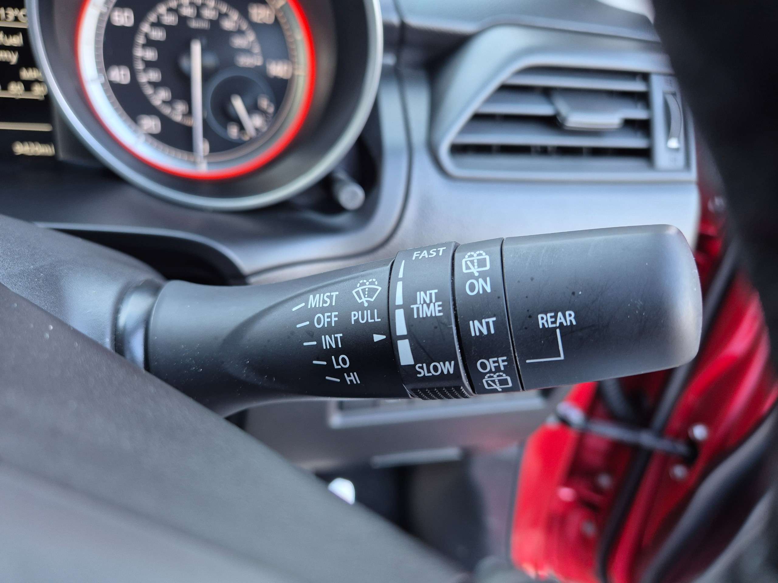 2024 SUZUKI SWIFT 2024 SUZUKI SWIFT