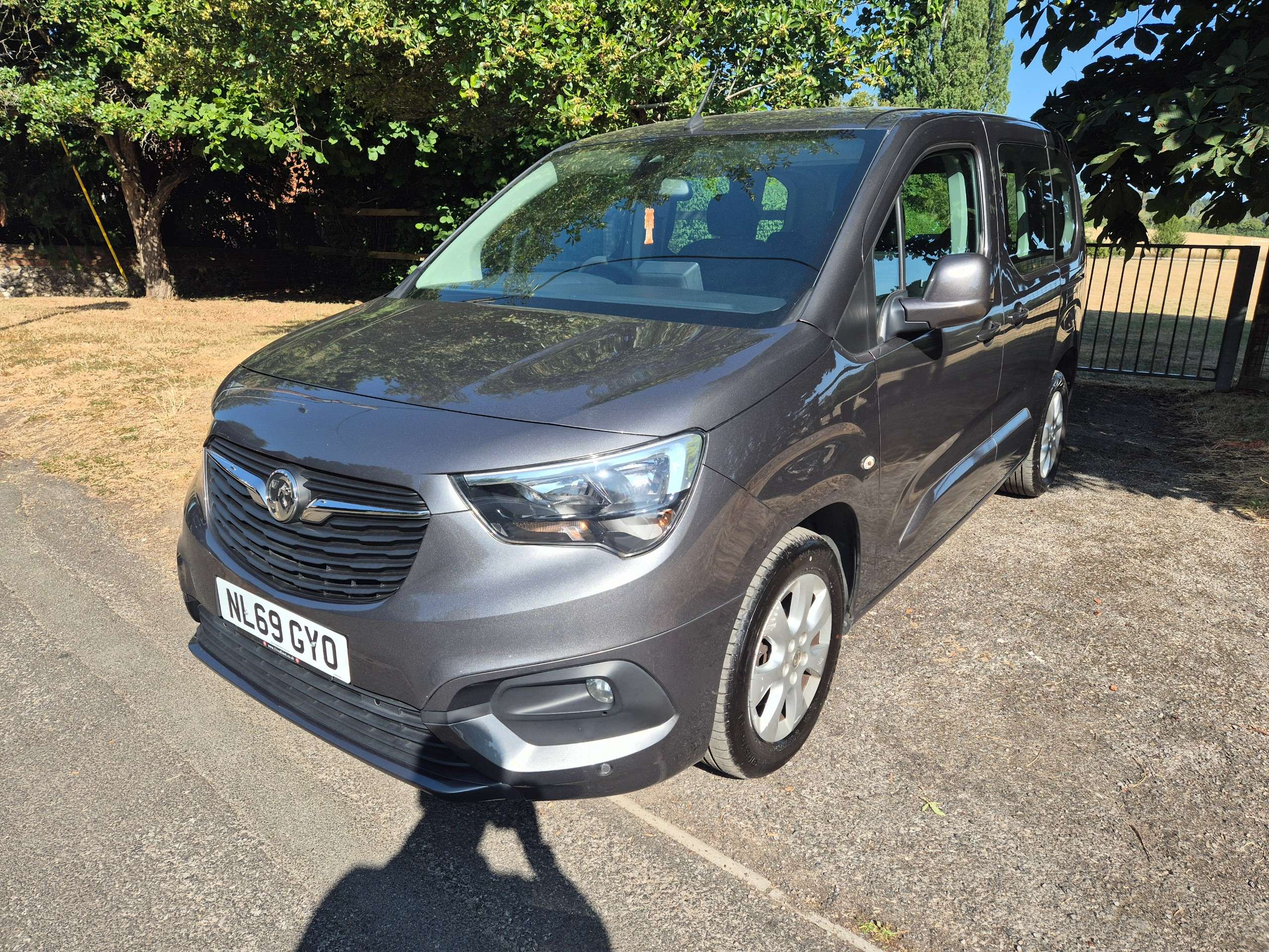 A 2019 VAUXHALL COMBO LIFE 1.2 Turbo GPF Energy MPV 5dr Petrol Manual Euro 6 (s/s) (7 Seat) (110 ps) A 2019 VAUXHALL COMBO LIFE 1.2 Turbo GPF Energy MPV 5dr Petrol Manual Euro 6 (s/s) (7 Seat) (110 ps)
