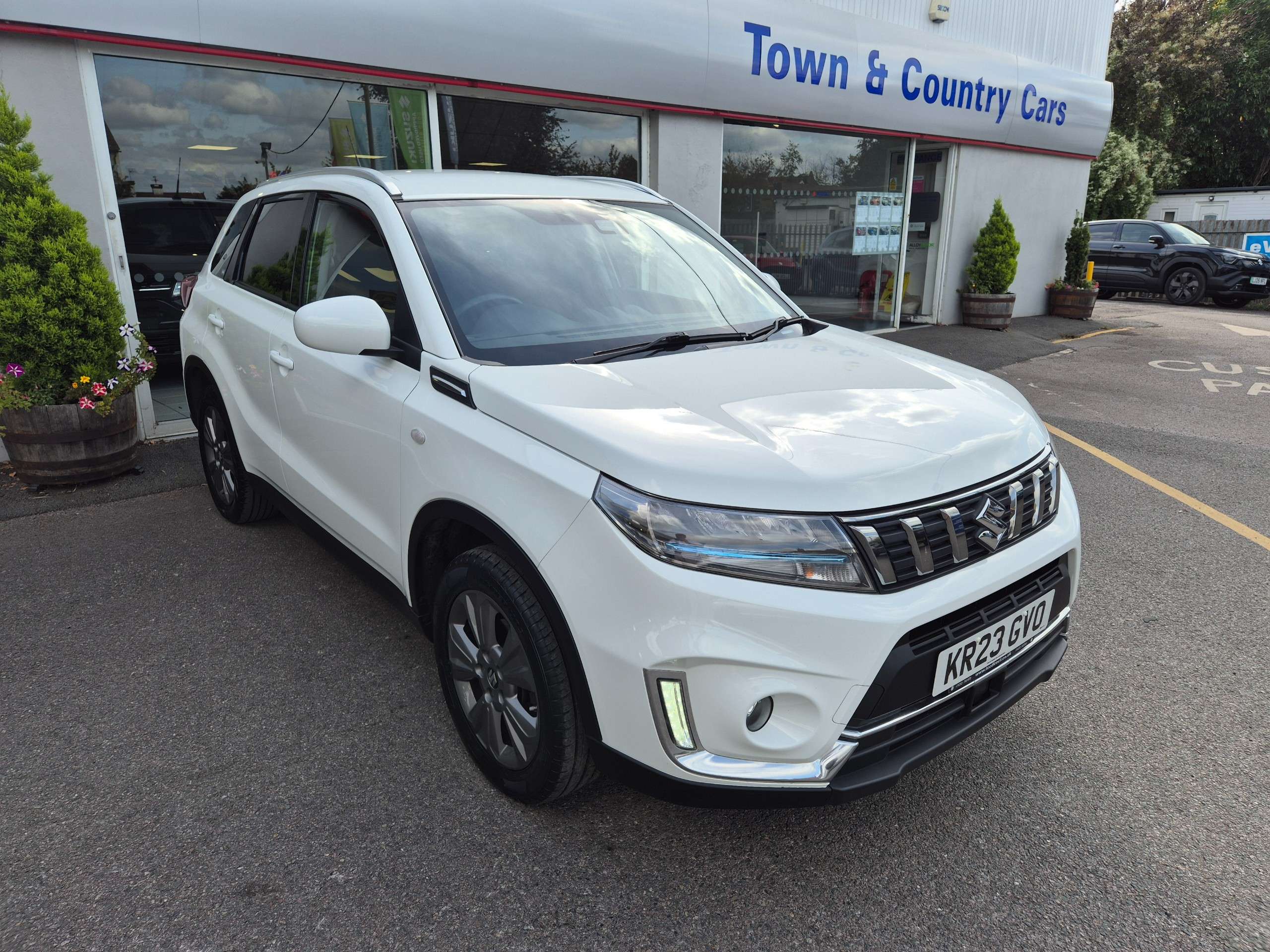 A 2023 SUZUKI VITARA 1.4 Boosterjet MHEV SZ-T SUV 5dr Petrol Hybrid Manual Euro 6 (s/s) (129 ps) A 2023 SUZUKI VITARA 1.4 Boosterjet MHEV SZ-T SUV 5dr Petrol Hybrid Manual Euro 6 (s/s) (129 ps)