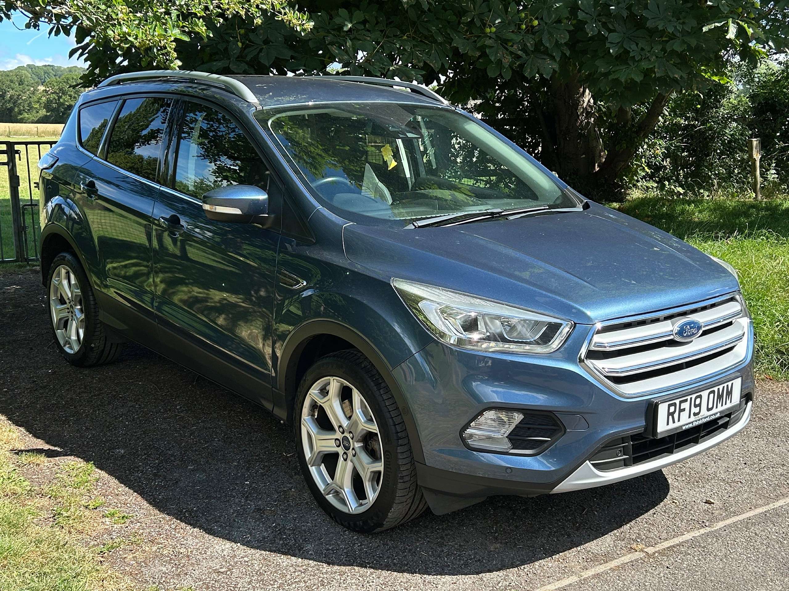 A 2019 FORD KUGA 1.5T EcoBoost Titanium Edition SUV 5dr Petrol Auto AWD Euro 6 (s/s) (176 ps) A 2019 FORD KUGA 1.5T EcoBoost Titanium Edition SUV 5dr Petrol Auto AWD Euro 6 (s/s) (176 ps)