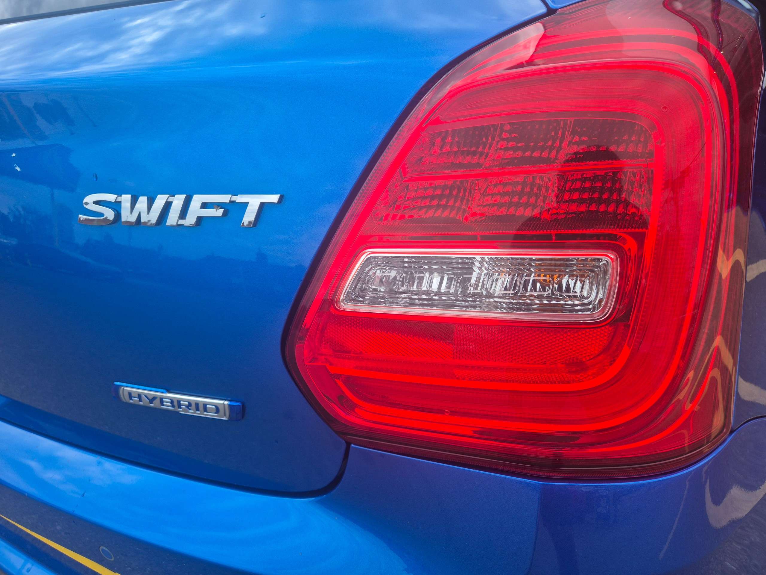 2021 SUZUKI SWIFT 2021 SUZUKI SWIFT