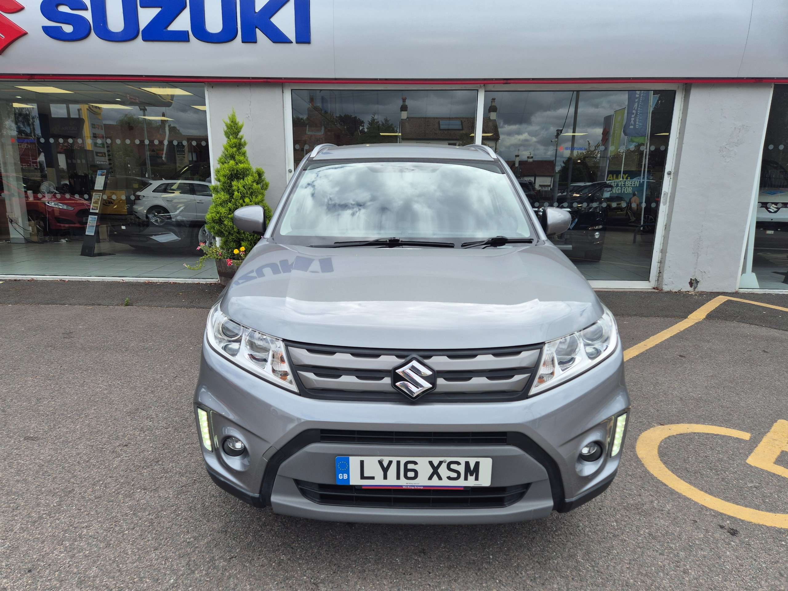 A 2016 SUZUKI VITARA 1.6 SZ-T SUV 5dr Petrol Manual Euro 6 (s/s) (120 ps) A 2016 SUZUKI VITARA 1.6 SZ-T SUV 5dr Petrol Manual Euro 6 (s/s) (120 ps)
