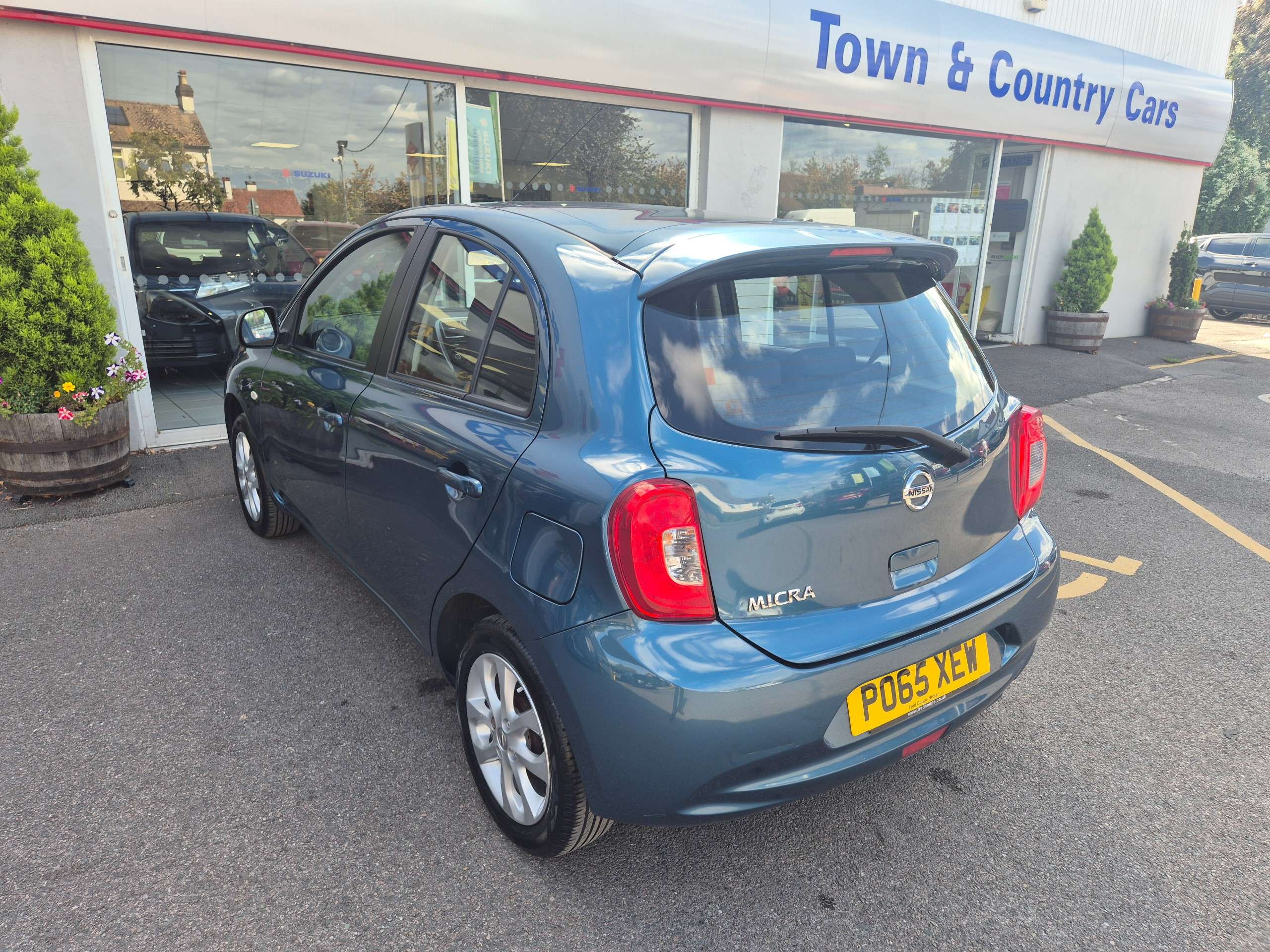 A 2015 NISSAN MICRA 1.2 Acenta Hatchback 5dr Petrol CVT Euro 5 (80 ps) A 2015 NISSAN MICRA 1.2 Acenta Hatchback 5dr Petrol CVT Euro 5 (80 ps)