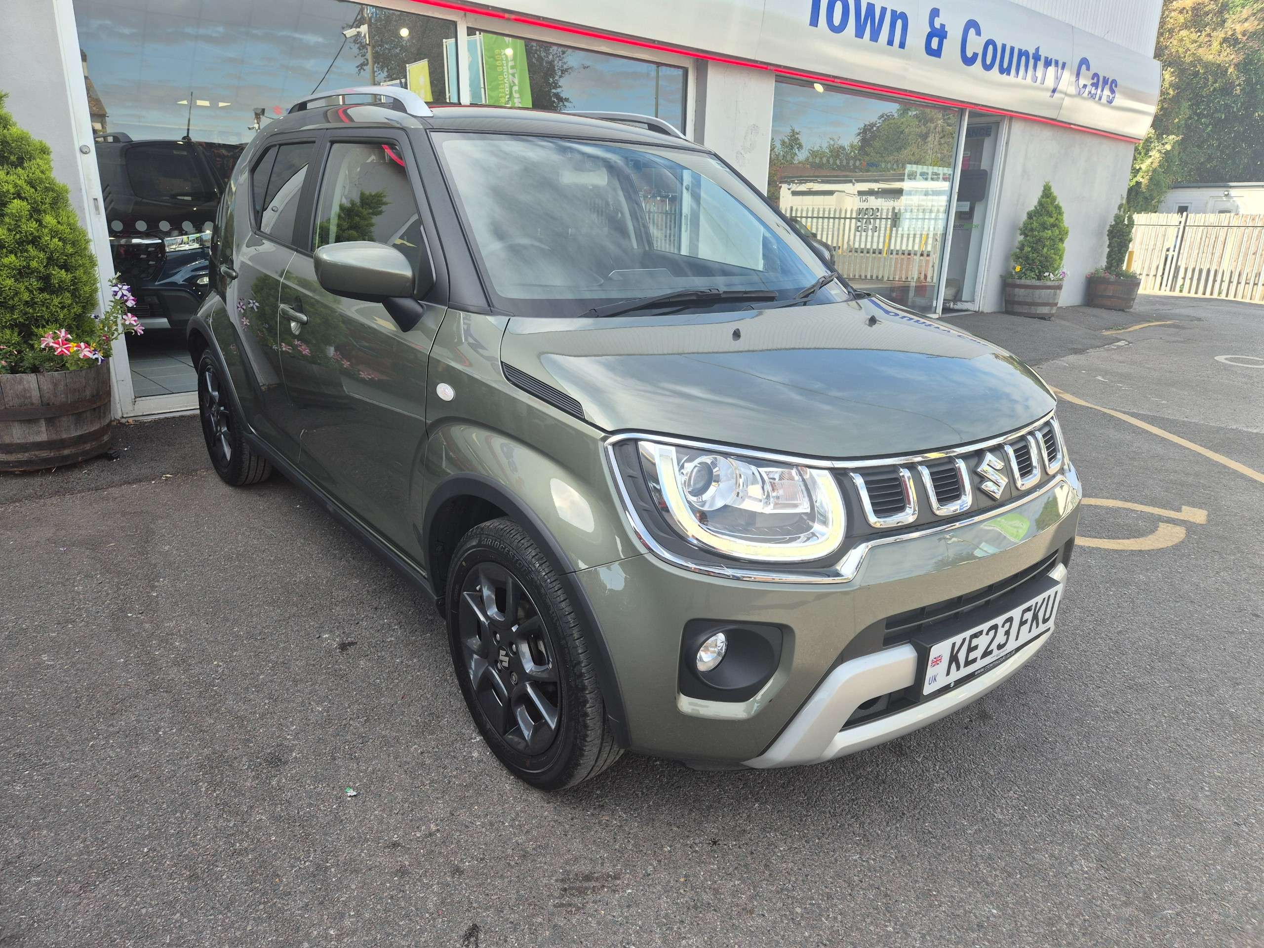 A 2023 SUZUKI IGNIS 1.2 Dualjet MHEV SZ-T Hatchback 5dr Petrol Hybrid CVT Euro 6 (s/s) (83 ps) A 2023 SUZUKI IGNIS 1.2 Dualjet MHEV SZ-T Hatchback 5dr Petrol Hybrid CVT Euro 6 (s/s) (83 ps)