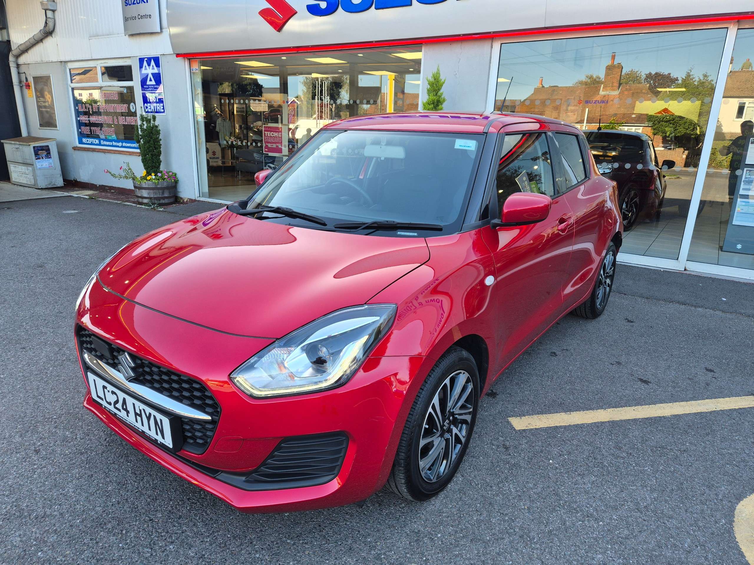A 2024 SUZUKI SWIFT 1.2 Dualjet MHEV SZ-L Hatchback 5dr Petrol Hybrid Manual Euro 6 (s/s) (83 ps) A 2024 SUZUKI SWIFT 1.2 Dualjet MHEV SZ-L Hatchback 5dr Petrol Hybrid Manual Euro 6 (s/s) (83 ps)