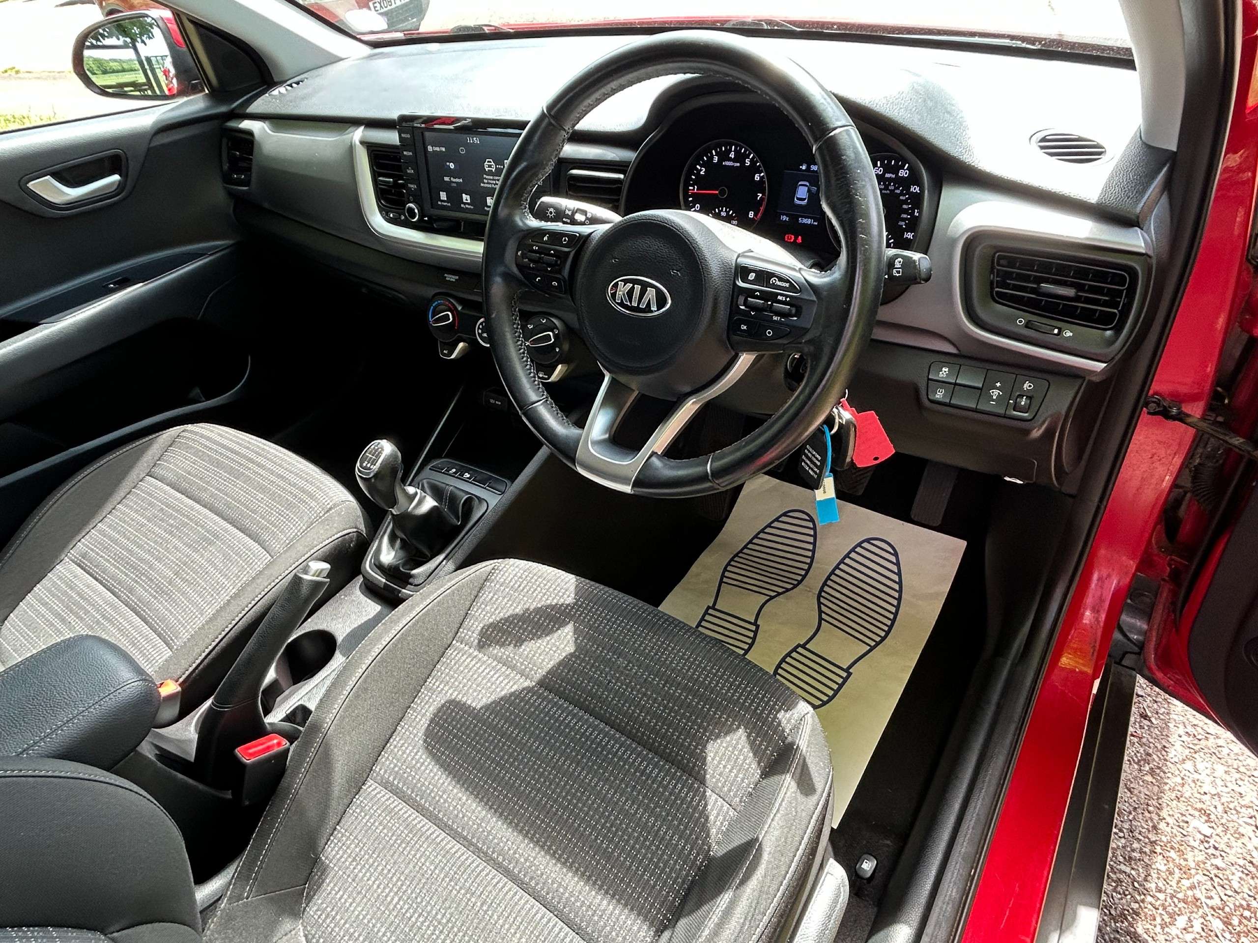 A 2019 KIA STONIC 1.4 2 SUV 5dr Petrol Manual Euro 6 (s/s) (98 bhp) A 2019 KIA STONIC 1.4 2 SUV 5dr Petrol Manual Euro 6 (s/s) (98 bhp)