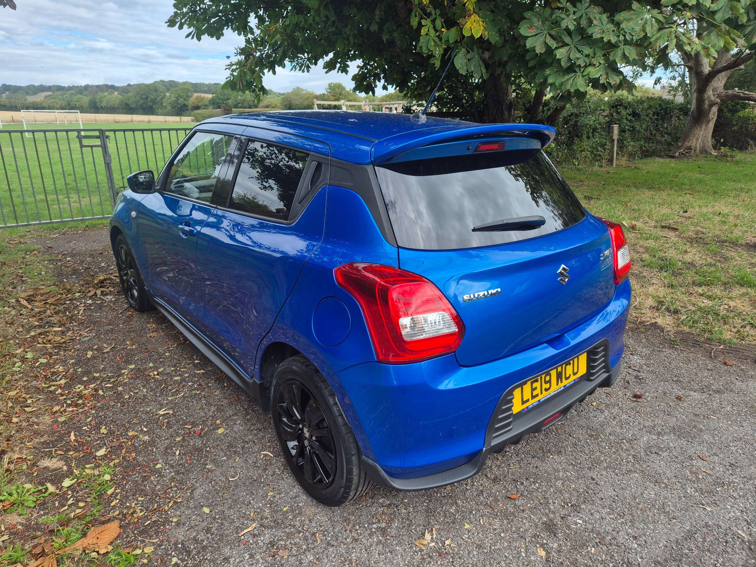 A 2019 SUZUKI SWIFT 1.2 Dualjet Attitude Hatchback 5dr Petrol Manual Euro 6 (s/s) (90 ps) A 2019 SUZUKI SWIFT 1.2 Dualjet Attitude Hatchback 5dr Petrol Manual Euro 6 (s/s) (90 ps)