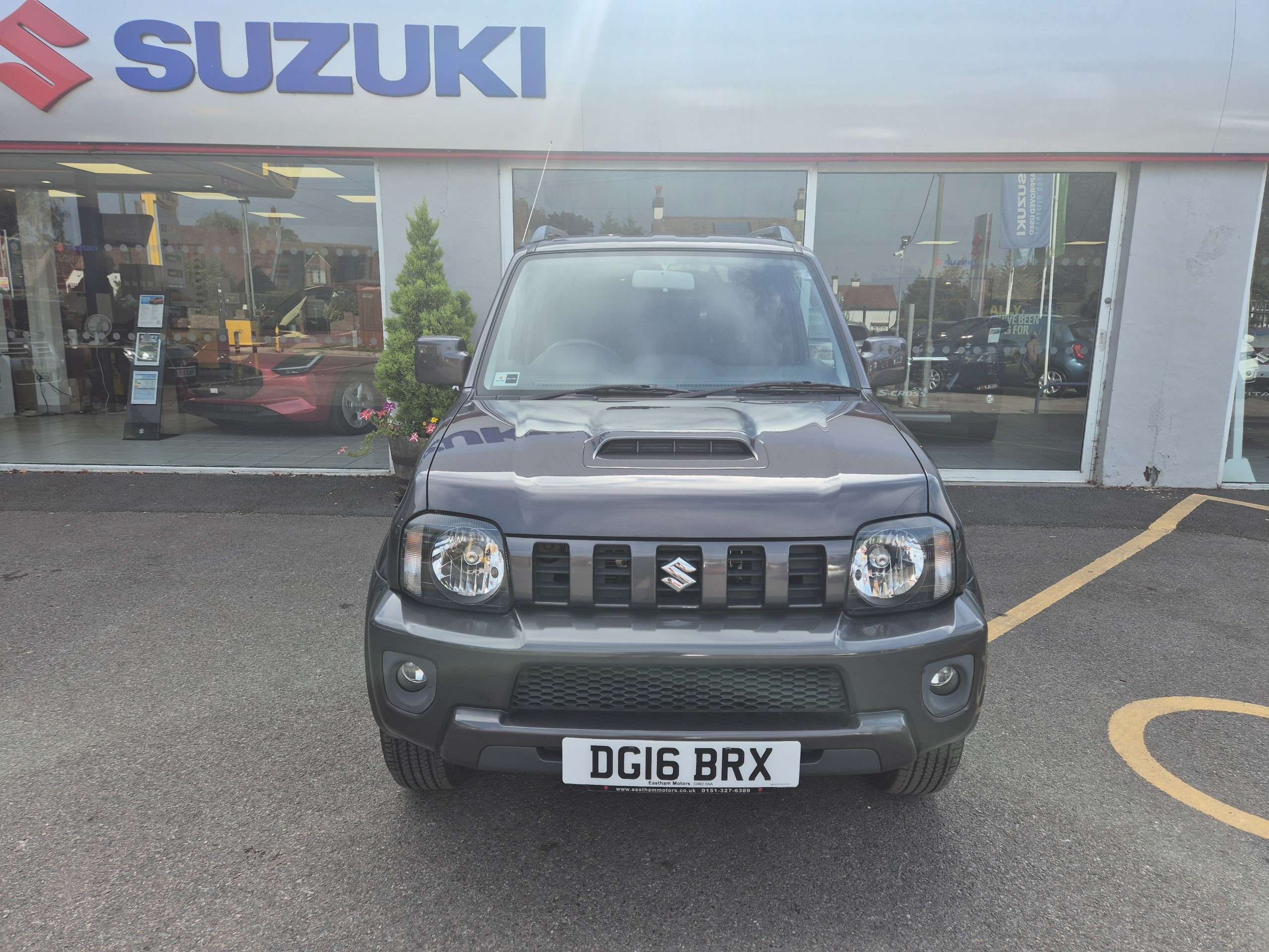 A 2016 SUZUKI JIMNY 1.3 VVT SZ4 SUV 3dr Petrol Manual 4WD Euro 6 (85 ps) A 2016 SUZUKI JIMNY 1.3 VVT SZ4 SUV 3dr Petrol Manual 4WD Euro 6 (85 ps)