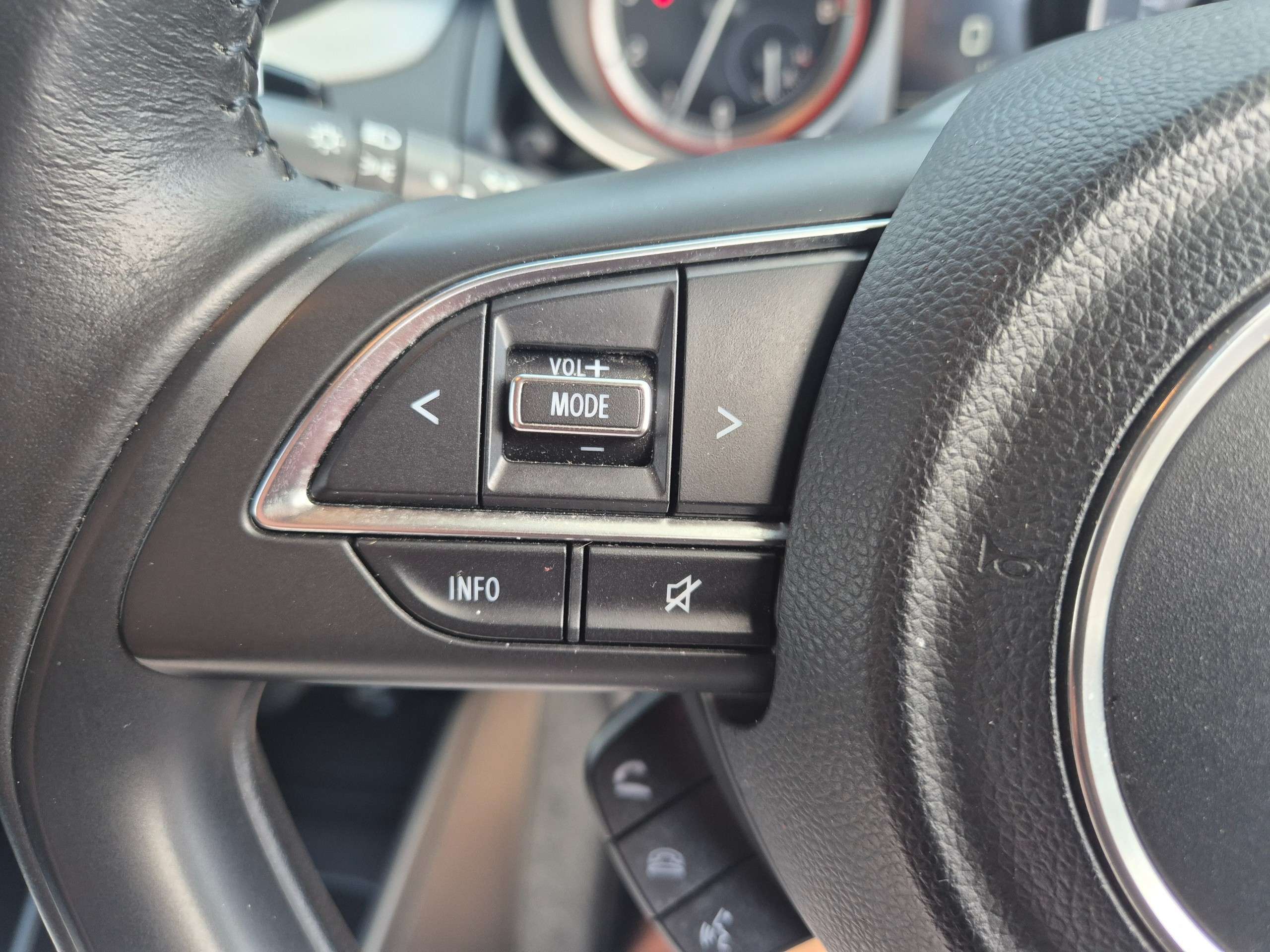 2023 SUZUKI SWIFT 2023 SUZUKI SWIFT