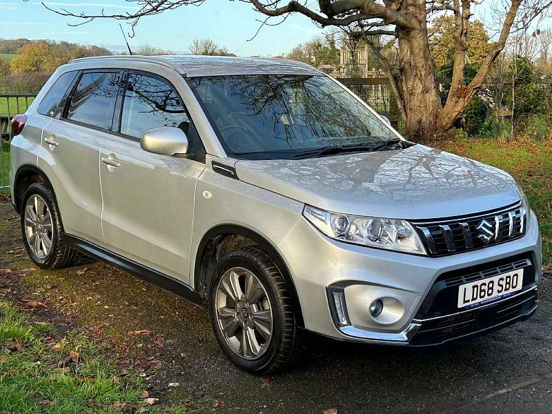 Check out this Suzuki Vitara 2018 Petrol Automatic