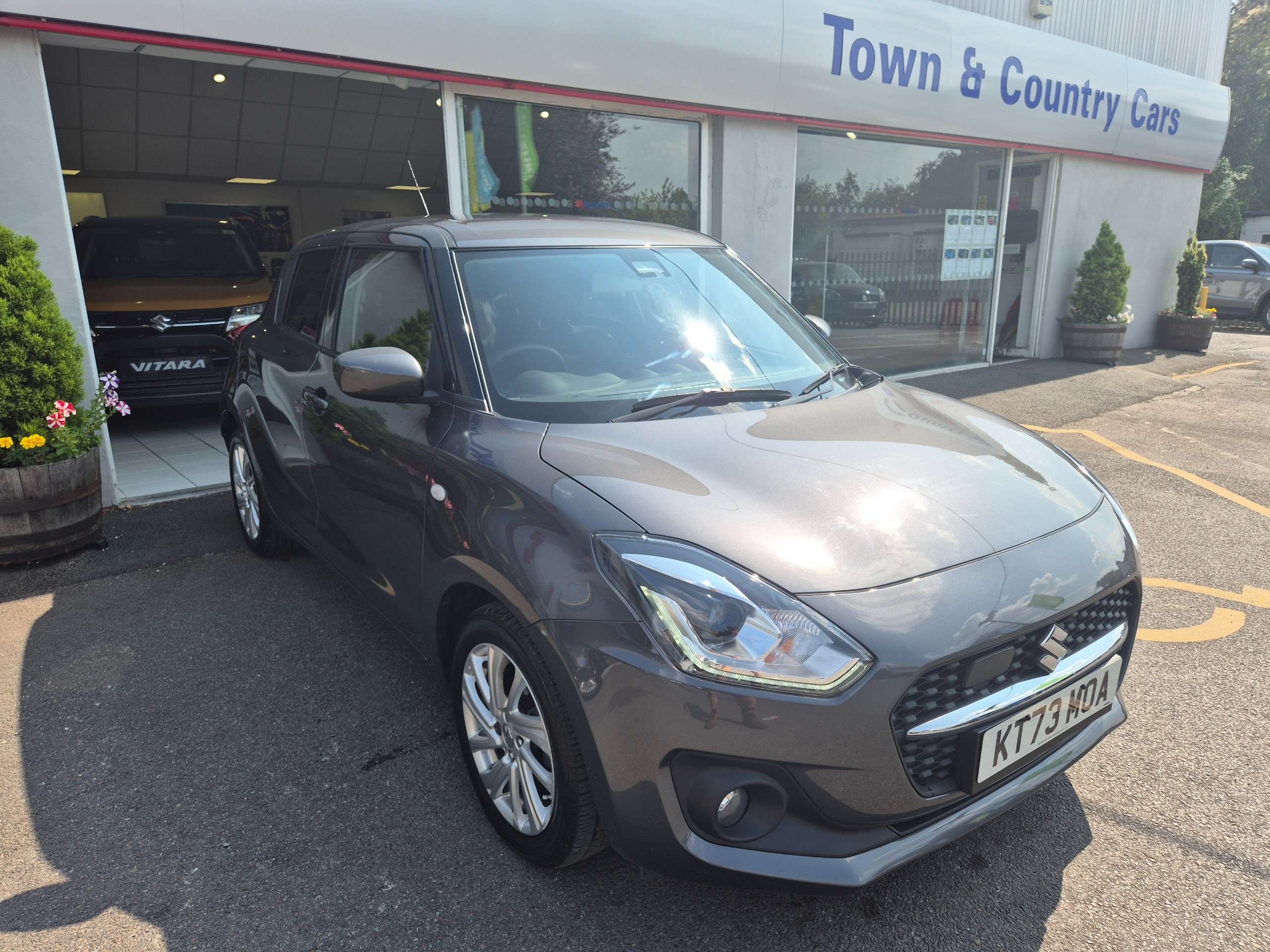 A 2023 SUZUKI SWIFT 1.2 Dualjet MHEV SZ-T Hatchback 5dr Petrol Hybrid CVT Euro 6 (s/s) (83 ps) A 2023 SUZUKI SWIFT 1.2 Dualjet MHEV SZ-T Hatchback 5dr Petrol Hybrid CVT Euro 6 (s/s) (83 ps)