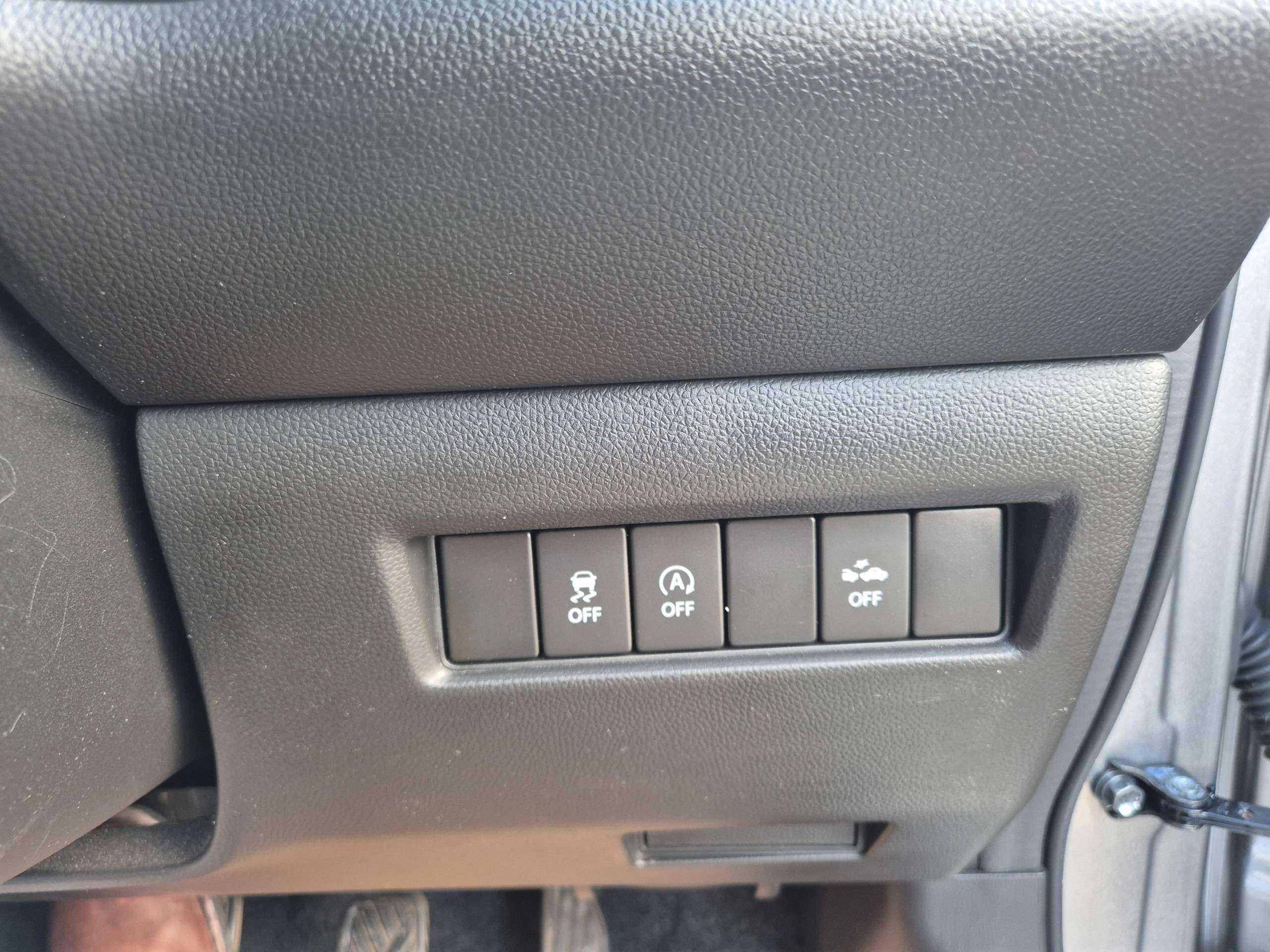2023 SUZUKI SWIFT 2023 SUZUKI SWIFT