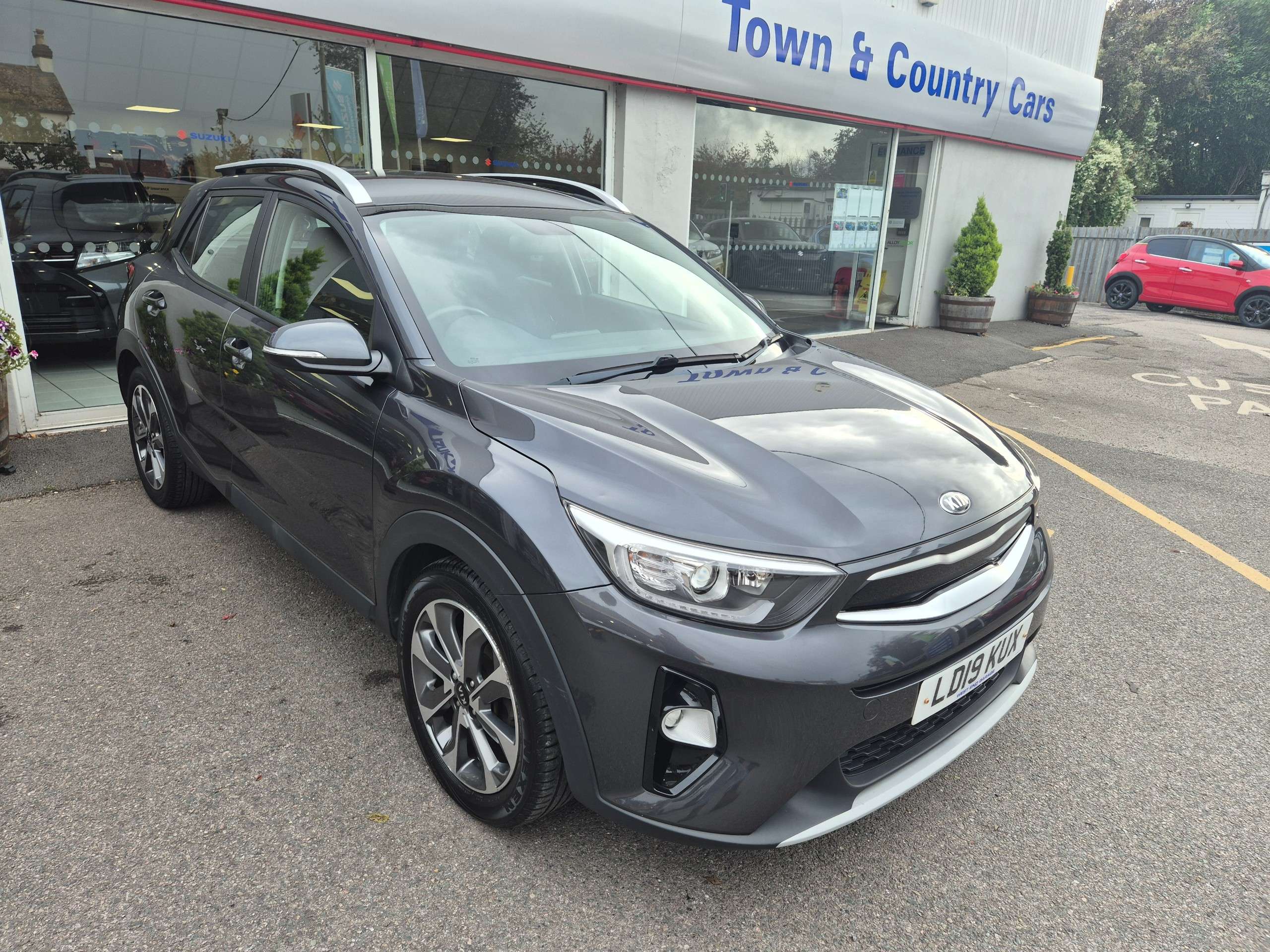 A 2019 KIA STONIC 1.0 T-GDi 2 GPF SUV 5dr Petrol Manual Euro 6 (s/s) (118 bhp) A 2019 KIA STONIC 1.0 T-GDi 2 GPF SUV 5dr Petrol Manual Euro 6 (s/s) (118 bhp)