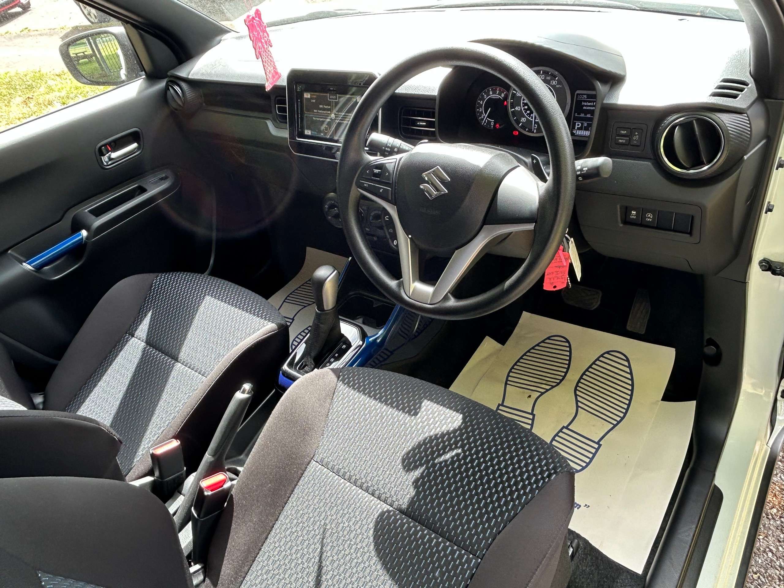 A 2021 SUZUKI IGNIS 1.2 Dualjet MHEV SZ-T Hatchback 5dr Petrol Hybrid CVT Euro 6 (s/s) (83 ps) A 2021 SUZUKI IGNIS 1.2 Dualjet MHEV SZ-T Hatchback 5dr Petrol Hybrid CVT Euro 6 (s/s) (83 ps)