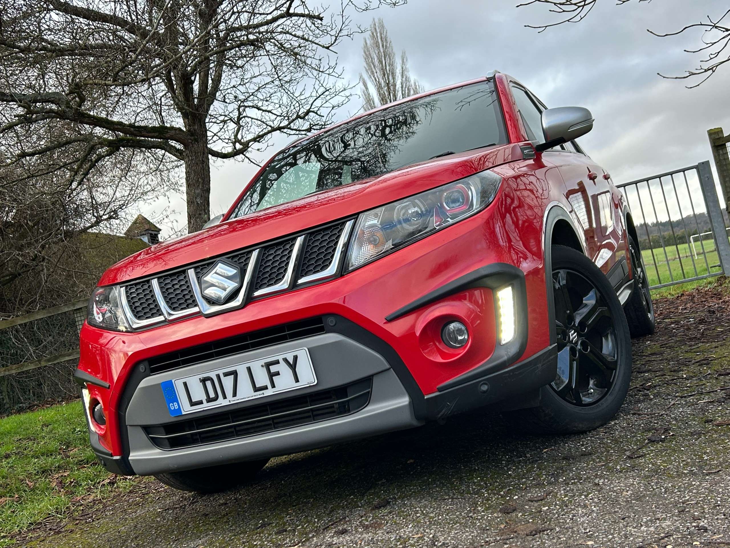 A 2017 SUZUKI VITARA 1.4 Boosterjet S SUV 5dr Petrol Auto ALLGRIP Euro 6 (s/s) (140 ps) A 2017 SUZUKI VITARA 1.4 Boosterjet S SUV 5dr Petrol Auto ALLGRIP Euro 6 (s/s) (140 ps)