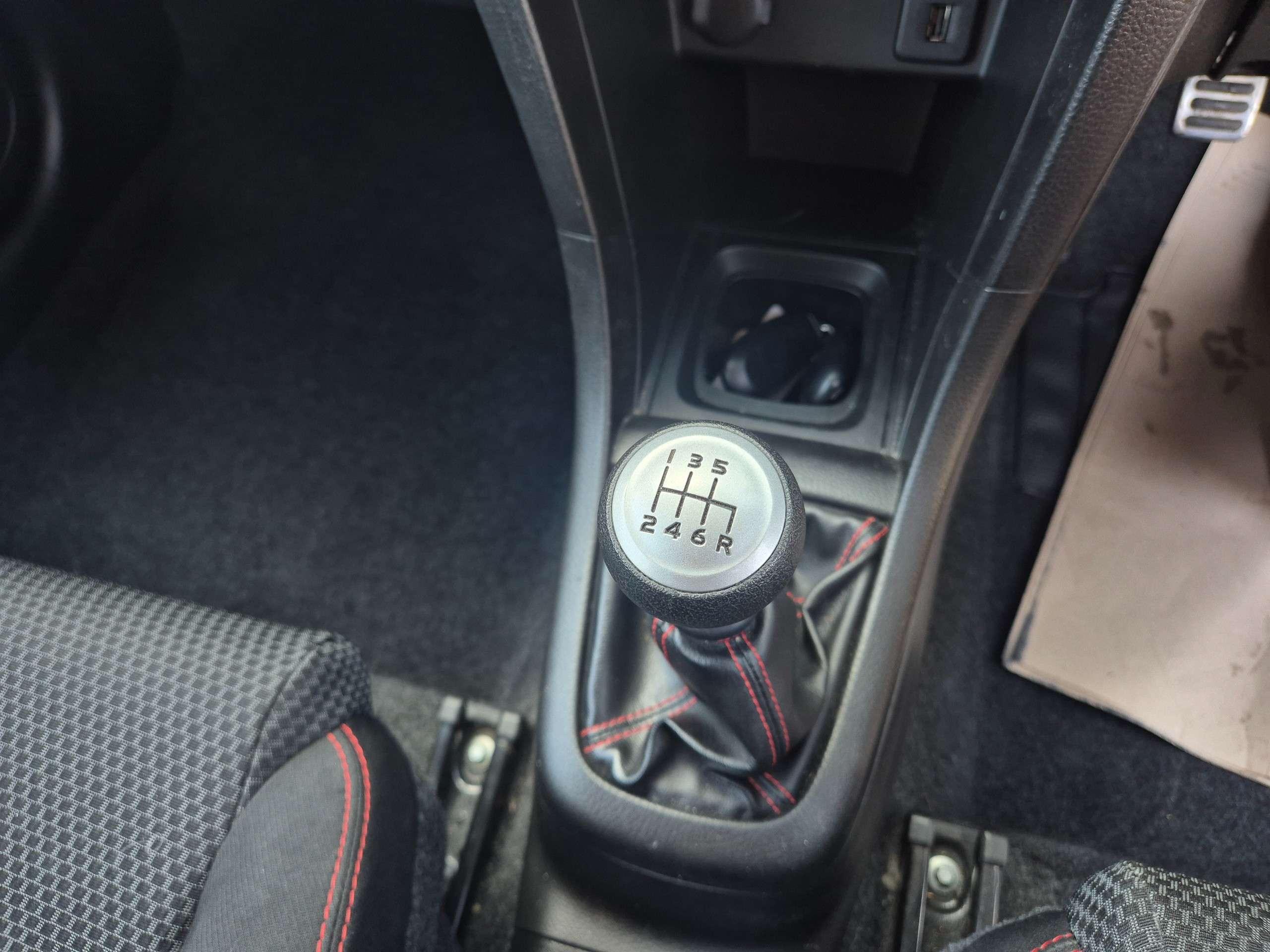 2015 SUZUKI SWIFT 2015 SUZUKI SWIFT