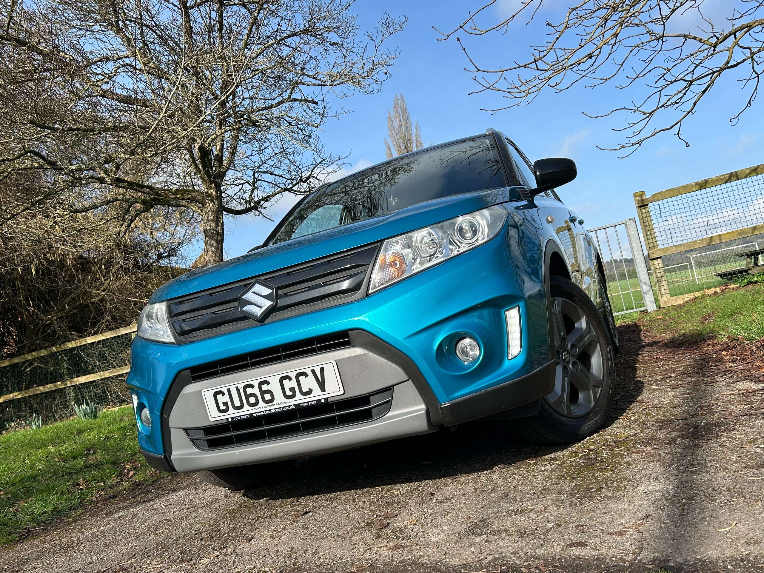 A 2016 SUZUKI VITARA 1.6 SZ-T SUV 5dr Petrol Manual Euro 6 (s/s) (120 ps) A 2016 SUZUKI VITARA 1.6 SZ-T SUV 5dr Petrol Manual Euro 6 (s/s) (120 ps)