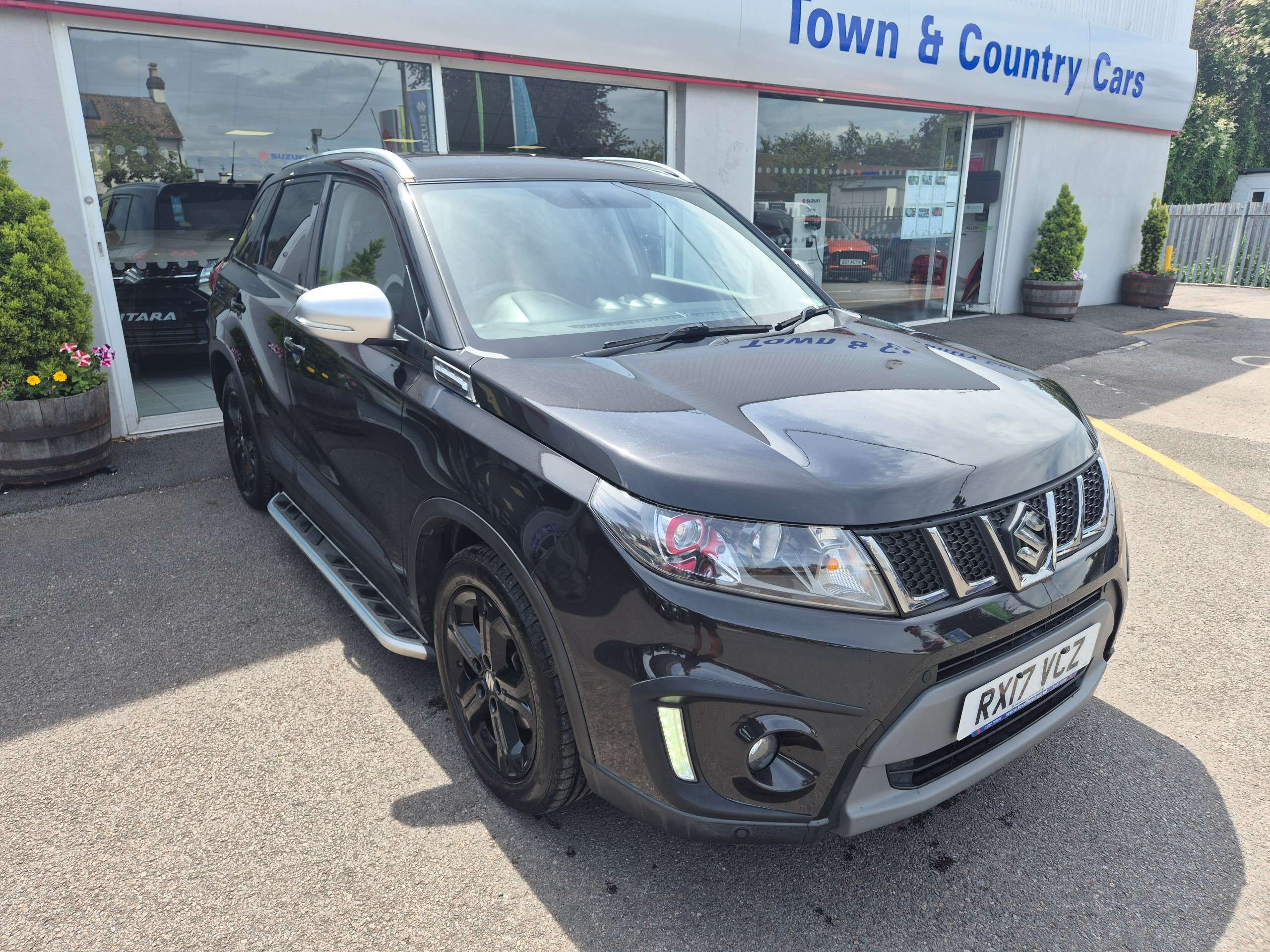 A 2017 SUZUKI VITARA 1.4 Boosterjet S SUV 5dr Petrol Auto ALLGRIP Euro 6 (s/s) (140 ps) A 2017 SUZUKI VITARA 1.4 Boosterjet S SUV 5dr Petrol Auto ALLGRIP Euro 6 (s/s) (140 ps)
