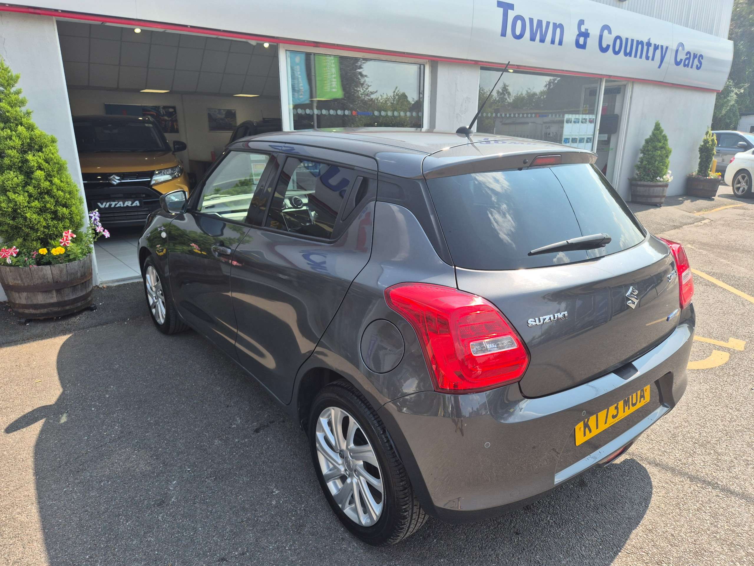 A 2023 SUZUKI SWIFT 1.2 Dualjet MHEV SZ-T Hatchback 5dr Petrol Hybrid CVT Euro 6 (s/s) (83 ps) A 2023 SUZUKI SWIFT 1.2 Dualjet MHEV SZ-T Hatchback 5dr Petrol Hybrid CVT Euro 6 (s/s) (83 ps)