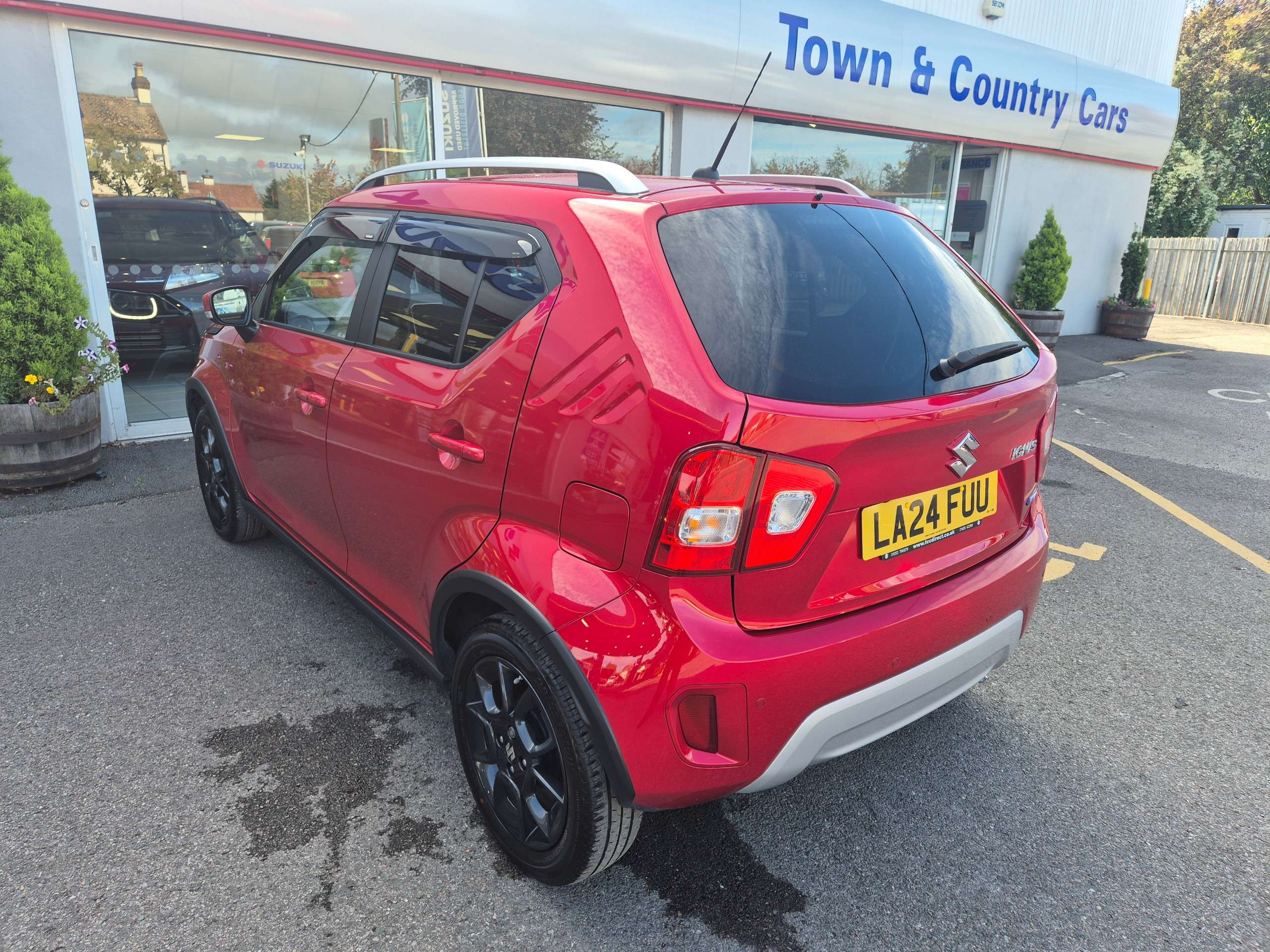 A 2024 SUZUKI IGNIS 1.2 Dualjet MHEV SZ5 Hatchback 5dr Petrol Hybrid CVT Euro 6 (s/s) (83 ps) A 2024 SUZUKI IGNIS 1.2 Dualjet MHEV SZ5 Hatchback 5dr Petrol Hybrid CVT Euro 6 (s/s) (83 ps)