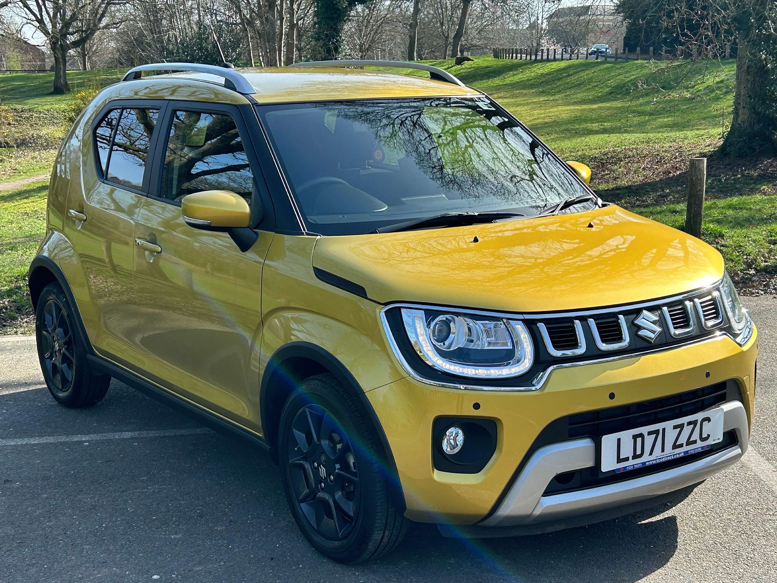 A 2022 SUZUKI IGNIS 1.2 Dualjet MHEV SZ5 Hatchback 5dr Petrol Hybrid CVT Euro 6 (s/s) (83 ps) A 2022 SUZUKI IGNIS 1.2 Dualjet MHEV SZ5 Hatchback 5dr Petrol Hybrid CVT Euro 6 (s/s) (83 ps)