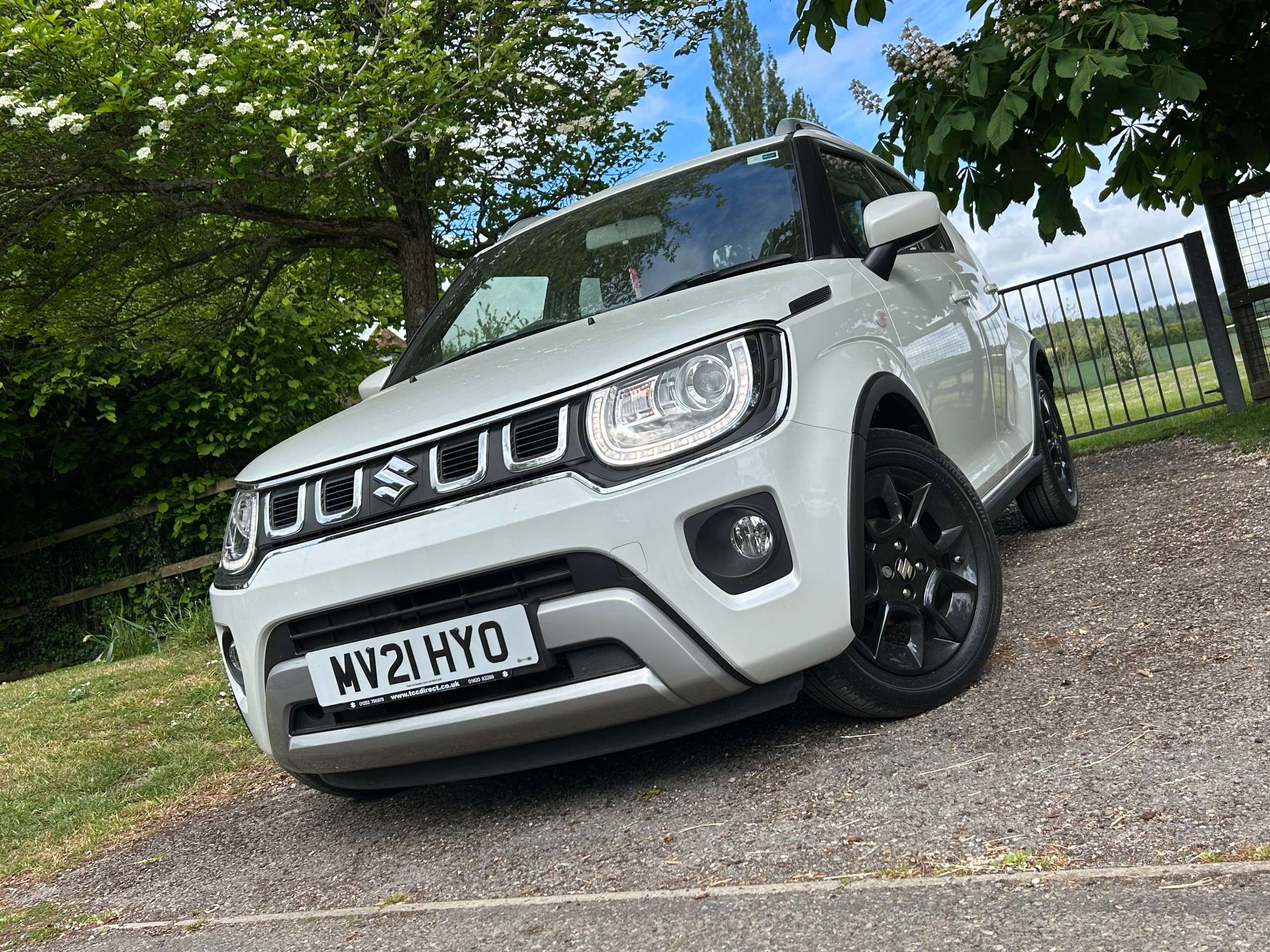 A 2021 SUZUKI IGNIS 1.2 Dualjet MHEV SZ-T Hatchback 5dr Petrol Hybrid CVT Euro 6 (s/s) (83 ps) A 2021 SUZUKI IGNIS 1.2 Dualjet MHEV SZ-T Hatchback 5dr Petrol Hybrid CVT Euro 6 (s/s) (83 ps)
