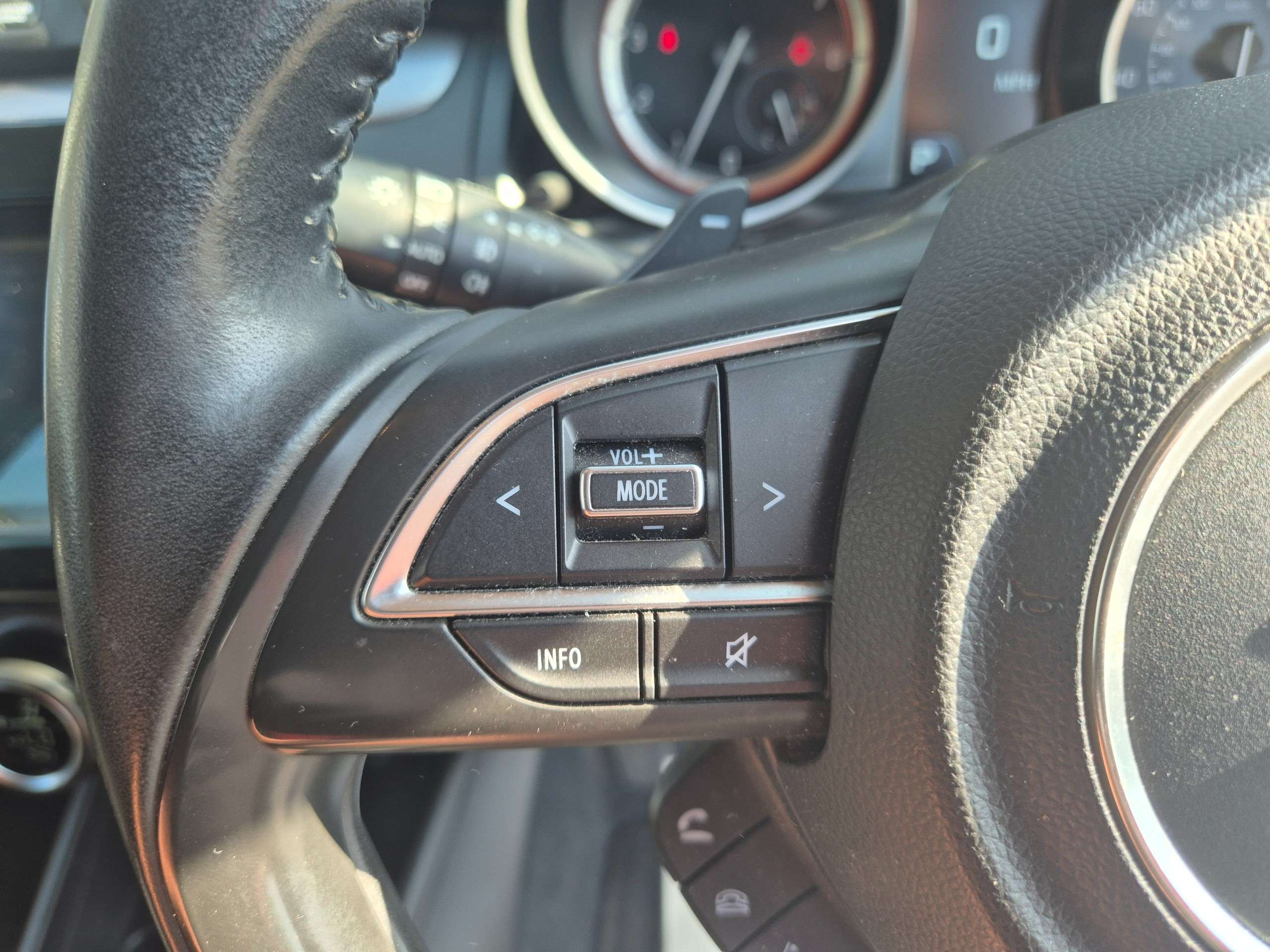 2022 SUZUKI SWIFT 2022 SUZUKI SWIFT
