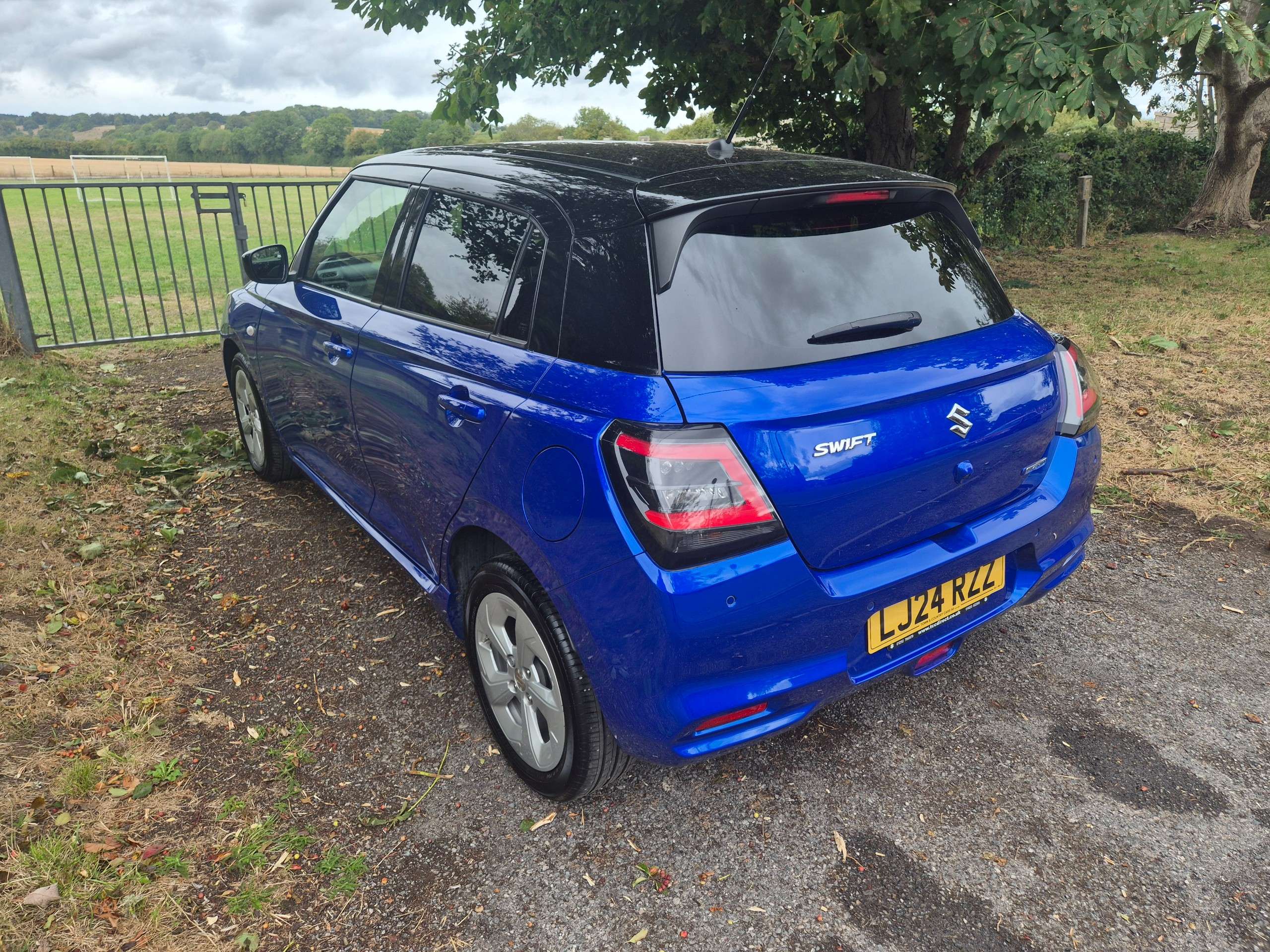 A 2024 SUZUKI SWIFT 1.2 MHEV Motion Hatchback 5dr Petrol Hybrid Manual Euro 6 (s/s) (82 ps) A 2024 SUZUKI SWIFT 1.2 MHEV Motion Hatchback 5dr Petrol Hybrid Manual Euro 6 (s/s) (82 ps)