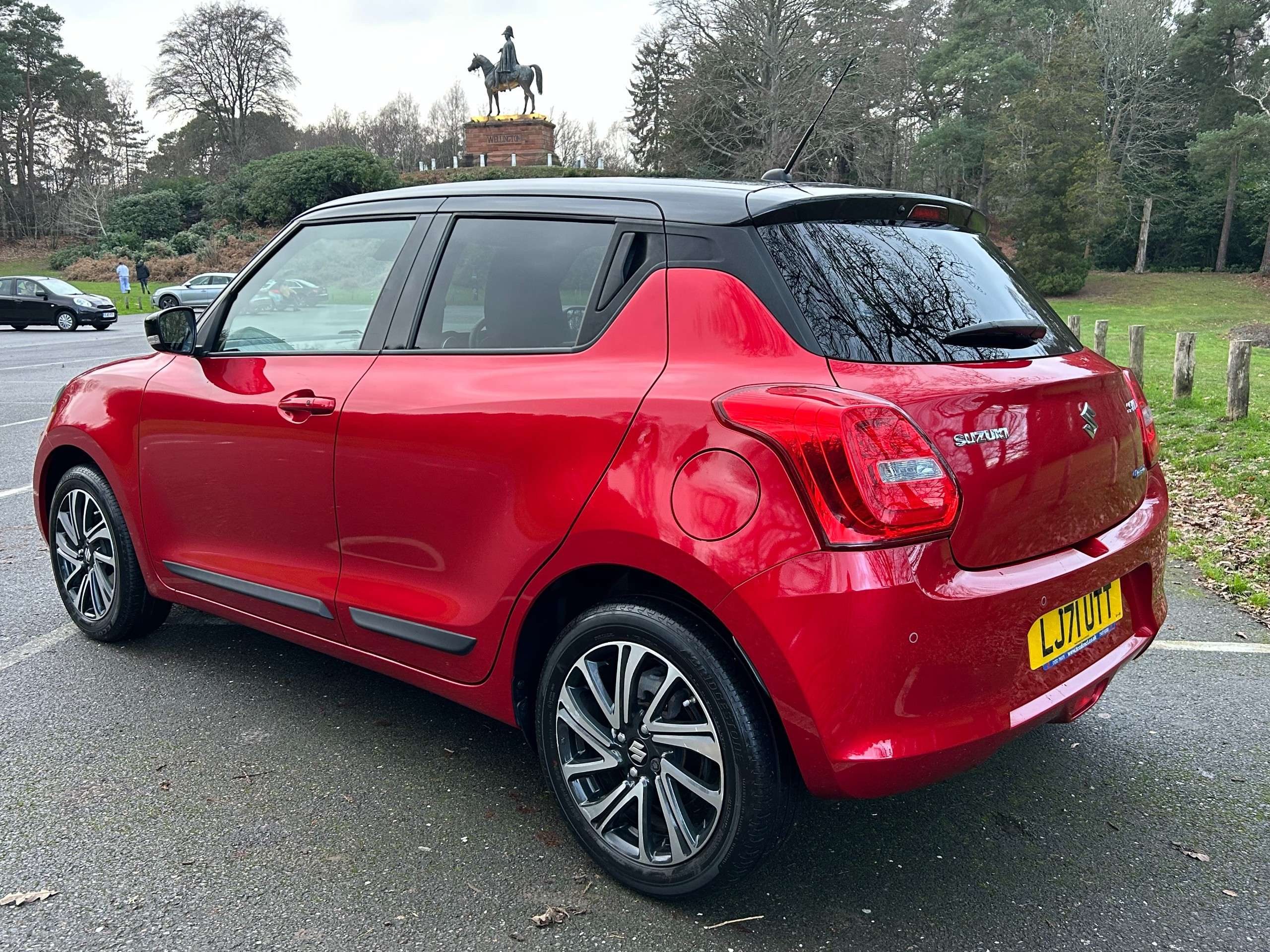 2021 SUZUKI SWIFT 2021 SUZUKI SWIFT