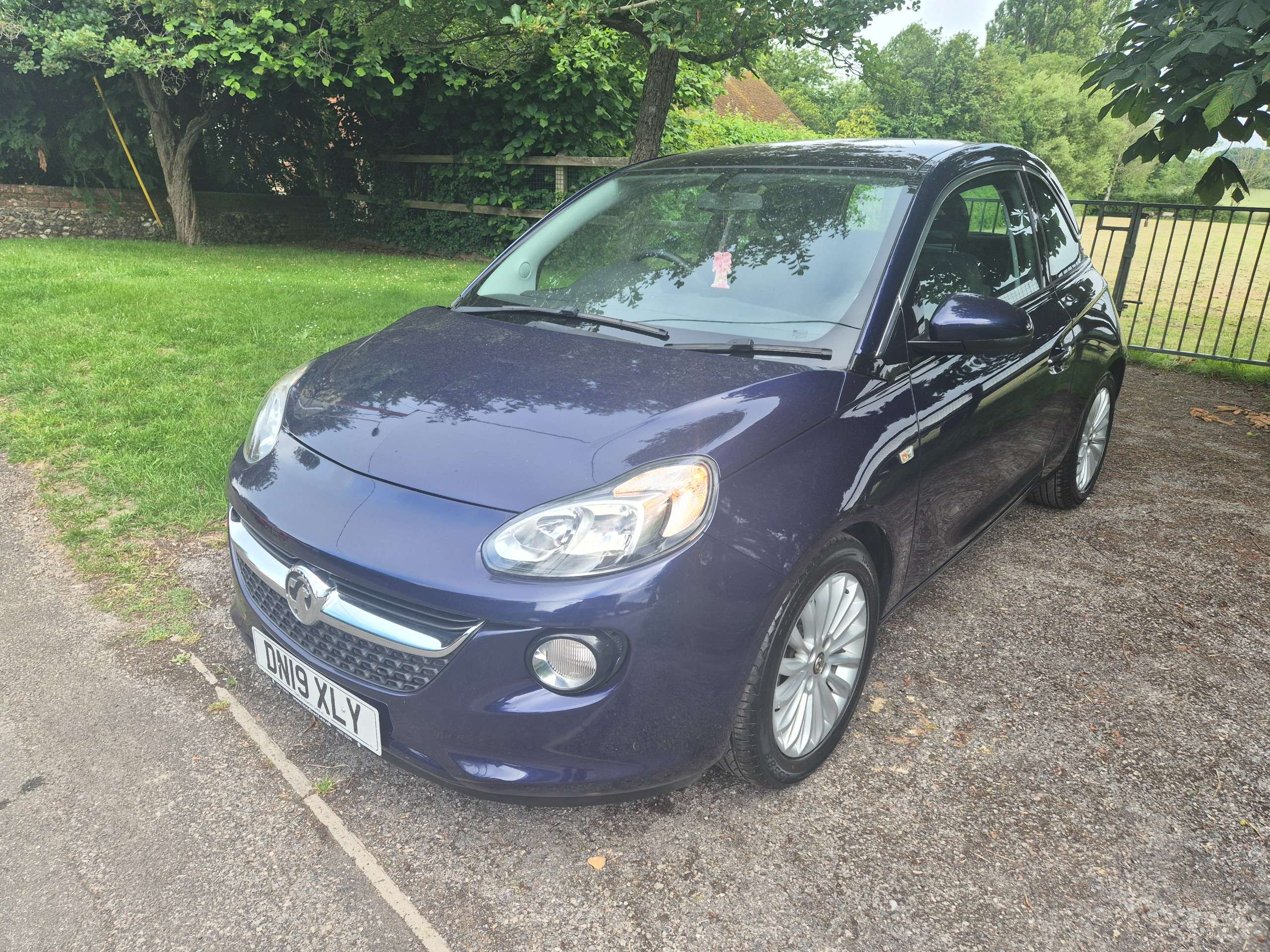 A 2019 VAUXHALL ADAM 1.2i GLAM Hatchback 3dr Petrol Manual Euro 6 (70 ps) A 2019 VAUXHALL ADAM 1.2i GLAM Hatchback 3dr Petrol Manual Euro 6 (70 ps)