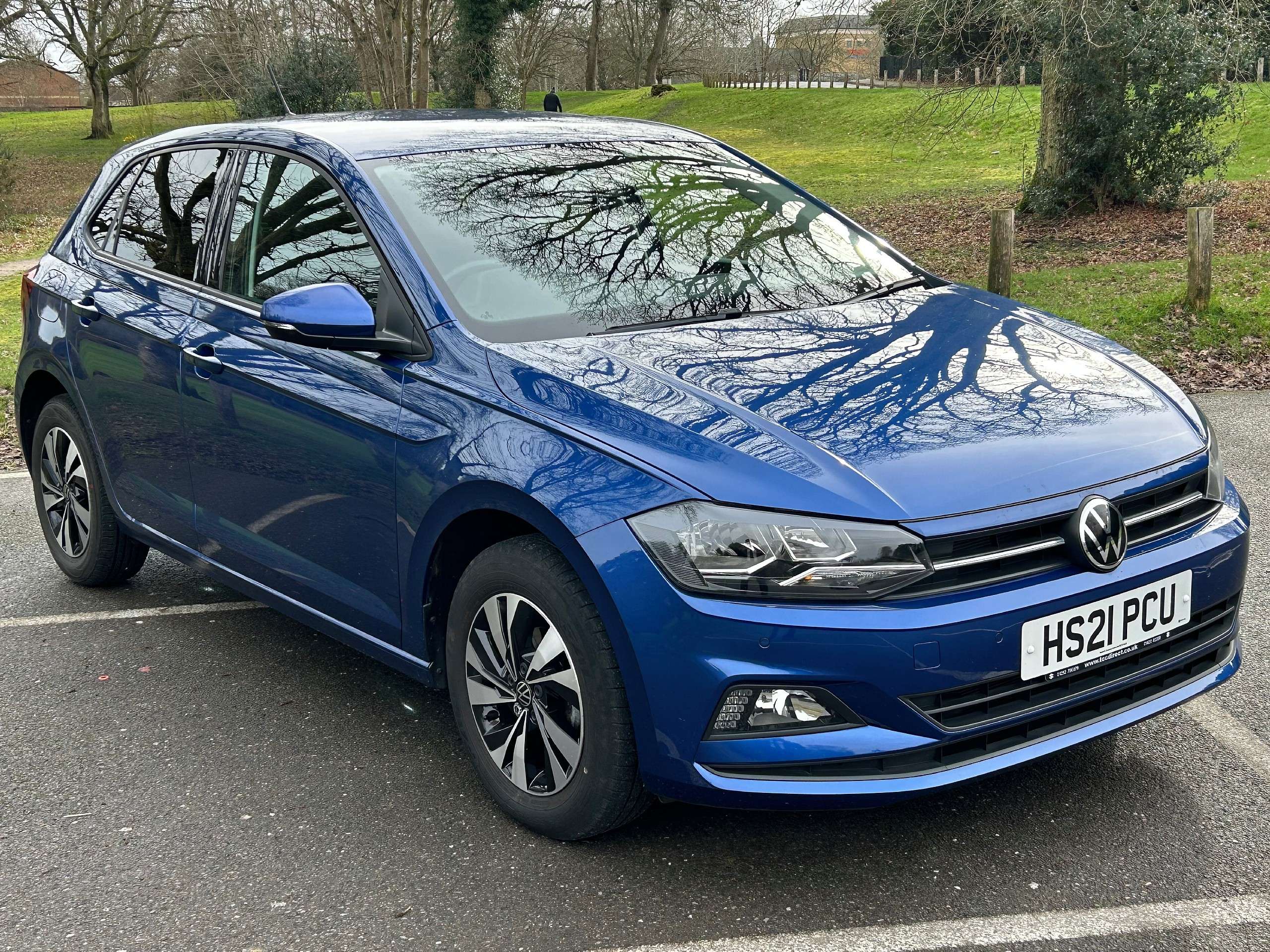 A 2021 VOLKSWAGEN POLO 1.0 TSI Match Hatchback 5dr Petrol DSG Euro 6 (s/s) (95 ps) A 2021 VOLKSWAGEN POLO 1.0 TSI Match Hatchback 5dr Petrol DSG Euro 6 (s/s) (95 ps)