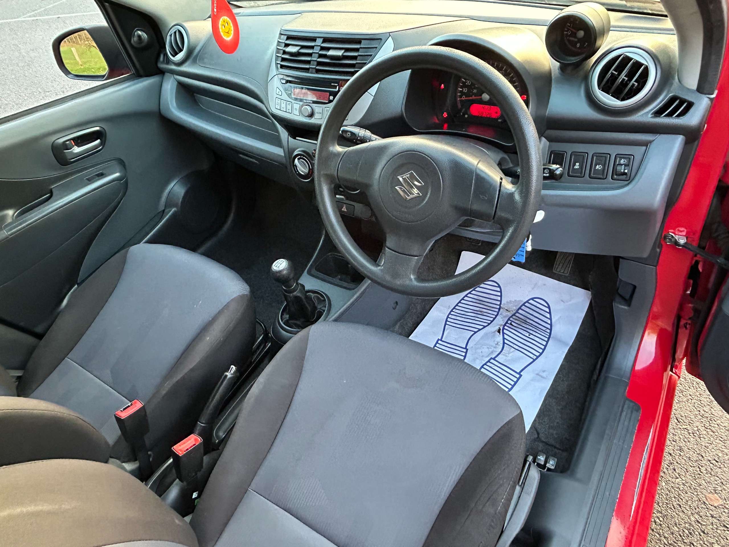 A 2013 SUZUKI ALTO 1.0 12V SZ4 Hatchback 5dr Petrol Manual Euro 5 (68 ps) A 2013 SUZUKI ALTO 1.0 12V SZ4 Hatchback 5dr Petrol Manual Euro 5 (68 ps)