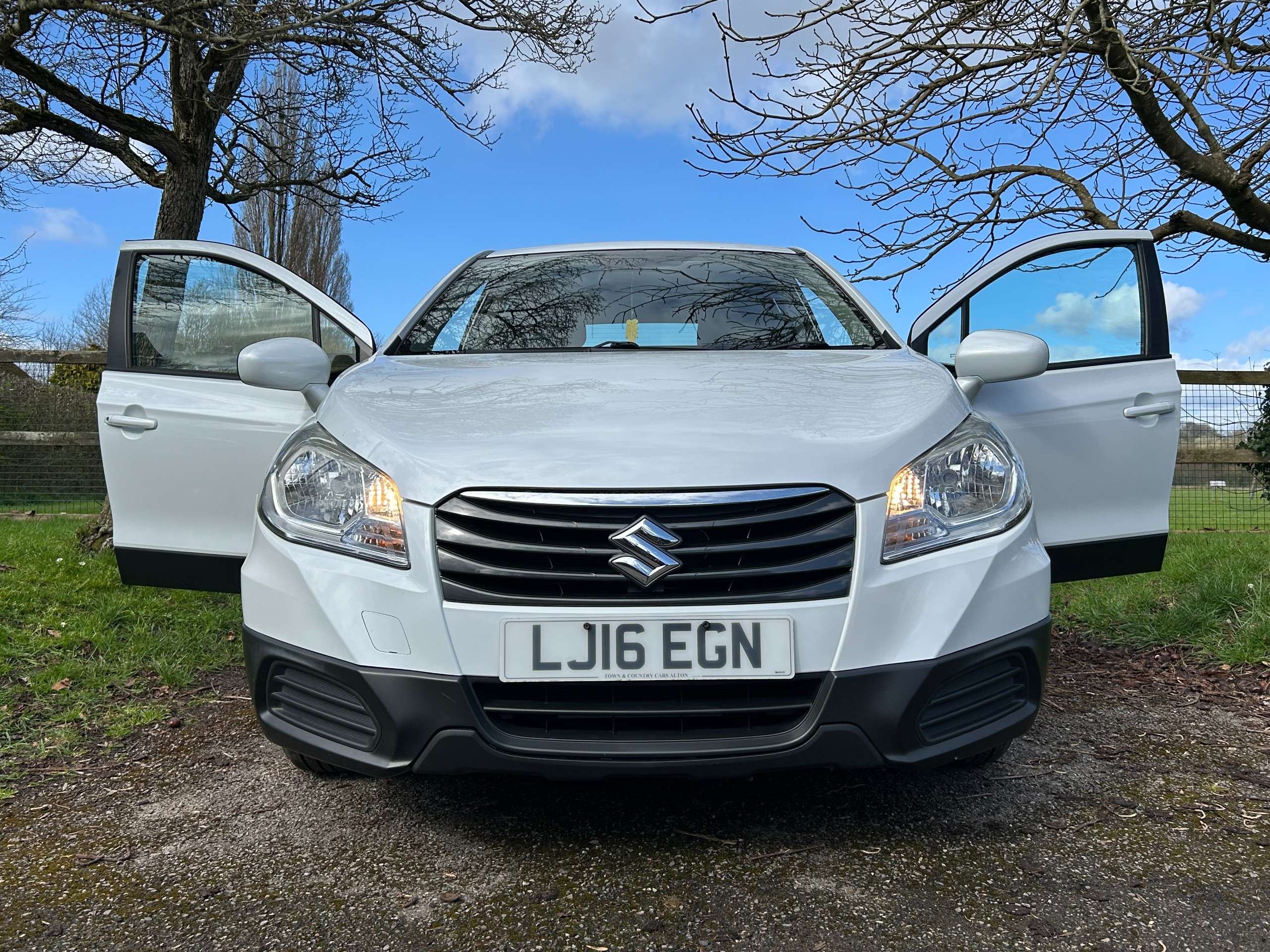 2016 SUZUKI SX4 2016 SUZUKI SX4