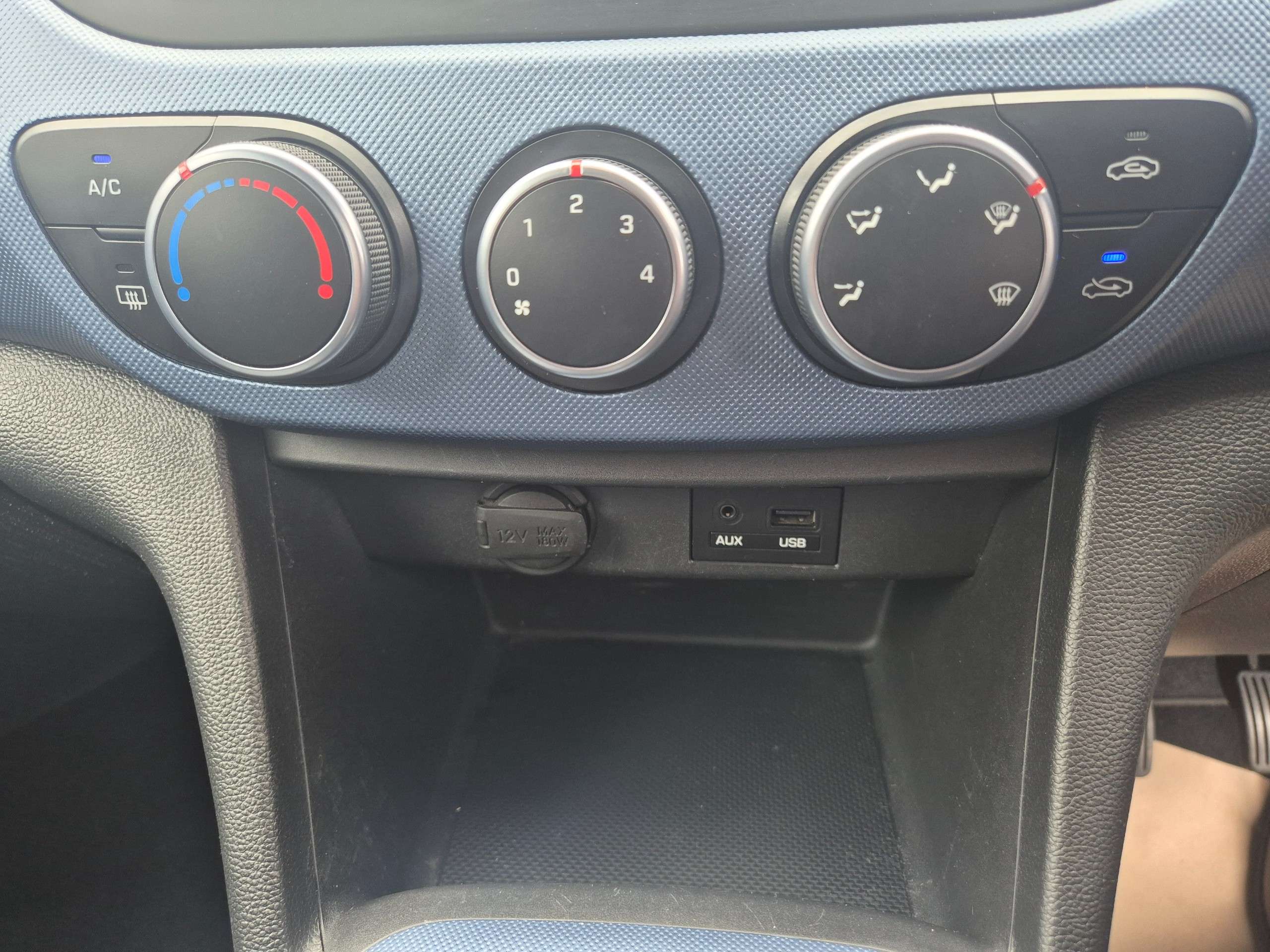 2016 HYUNDAI I10 2016 HYUNDAI I10