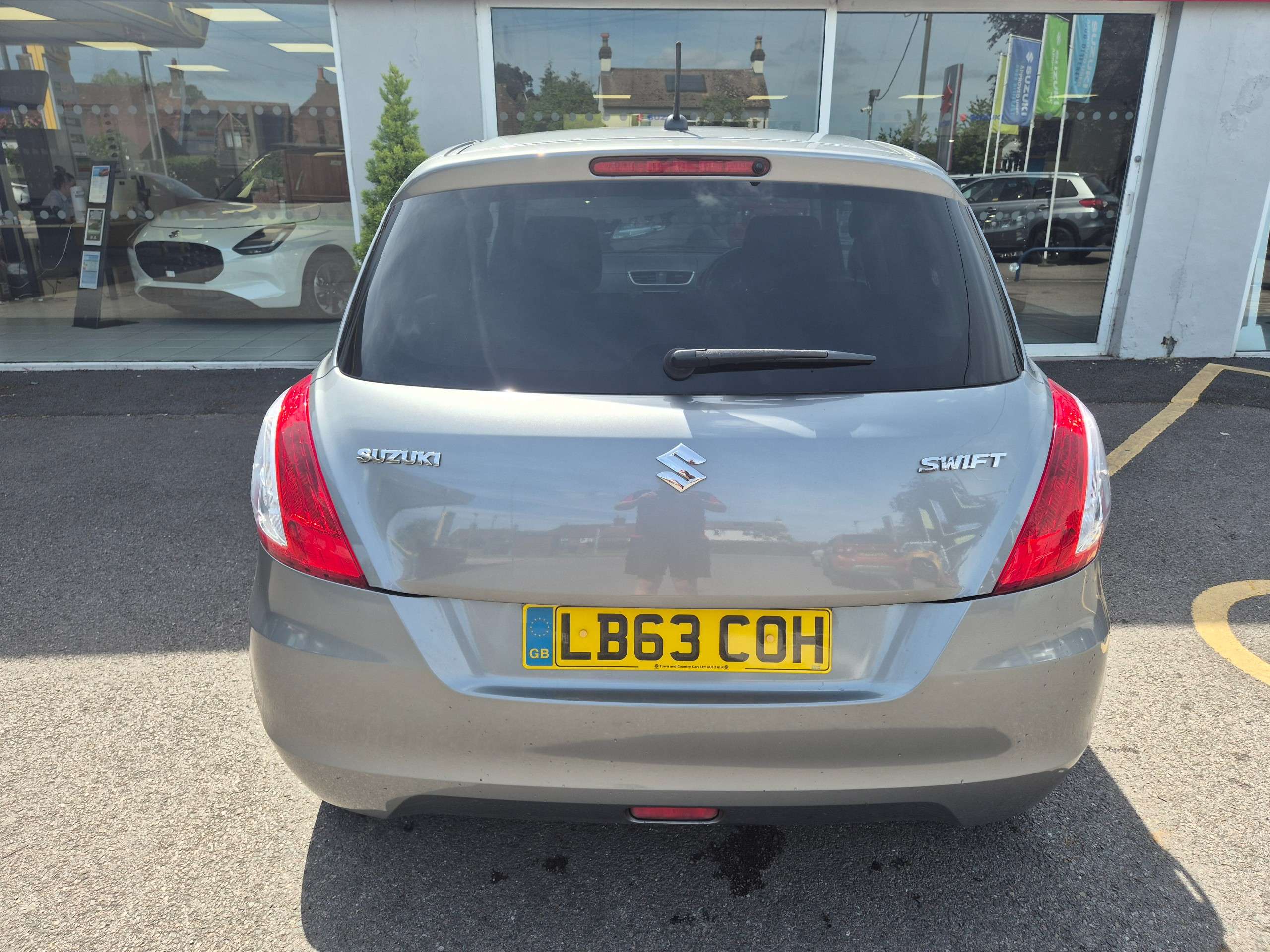 2014 SUZUKI SWIFT 2014 SUZUKI SWIFT