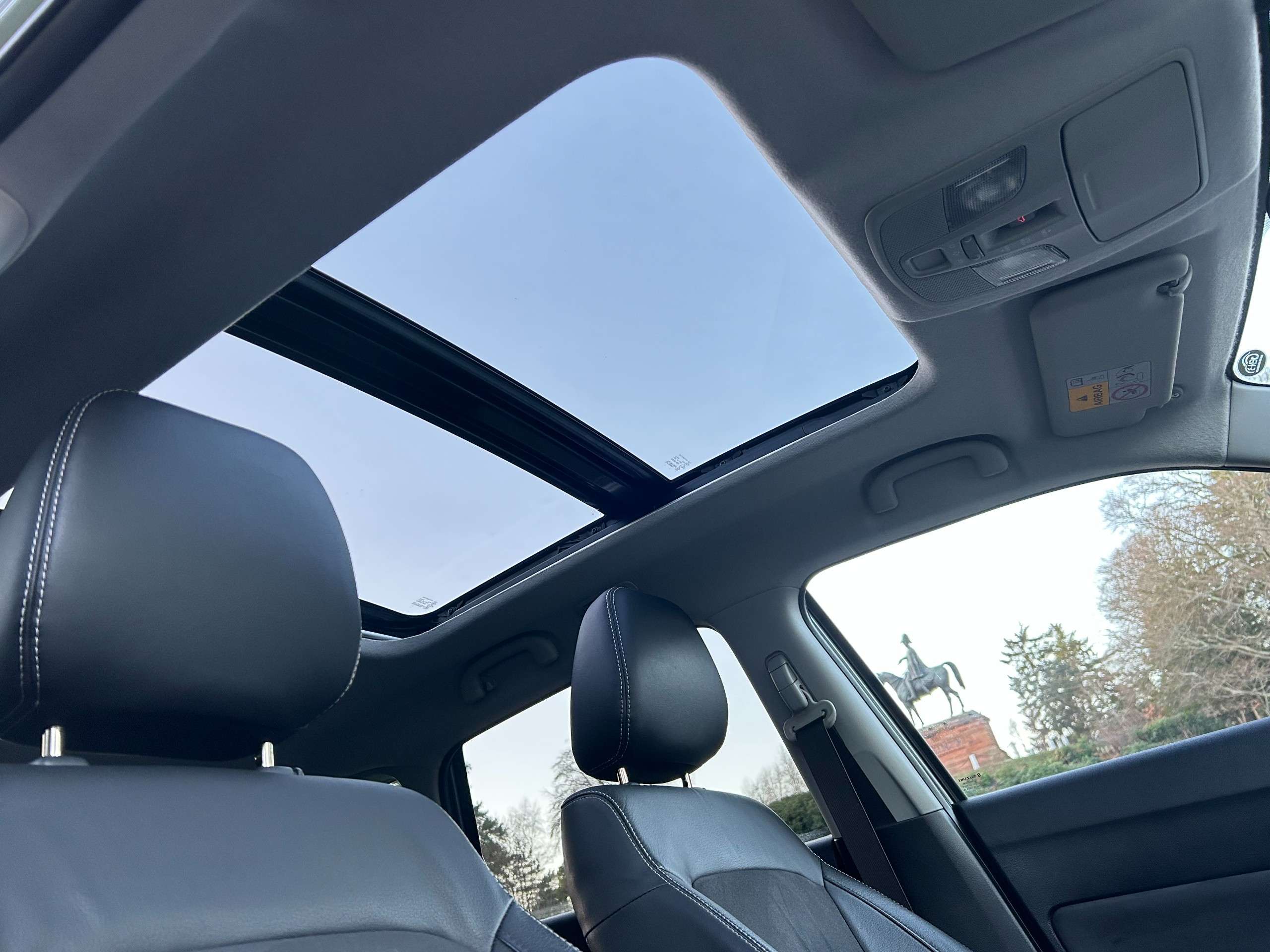 A 2015 SUZUKI VITARA 1.6 SZ5 SUV 5dr Petrol Manual Euro 6 (s/s) (120 ps) A 2015 SUZUKI VITARA 1.6 SZ5 SUV 5dr Petrol Manual Euro 6 (s/s) (120 ps)